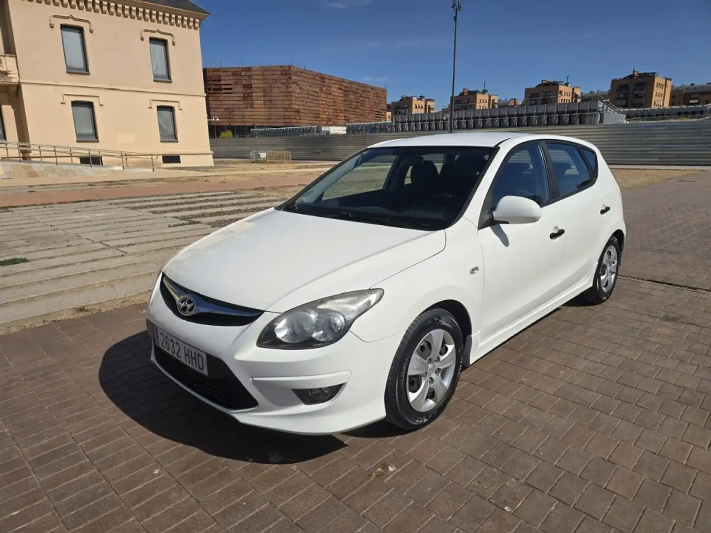 Hyundai i30 1.4 Classic GL Blanco - 1