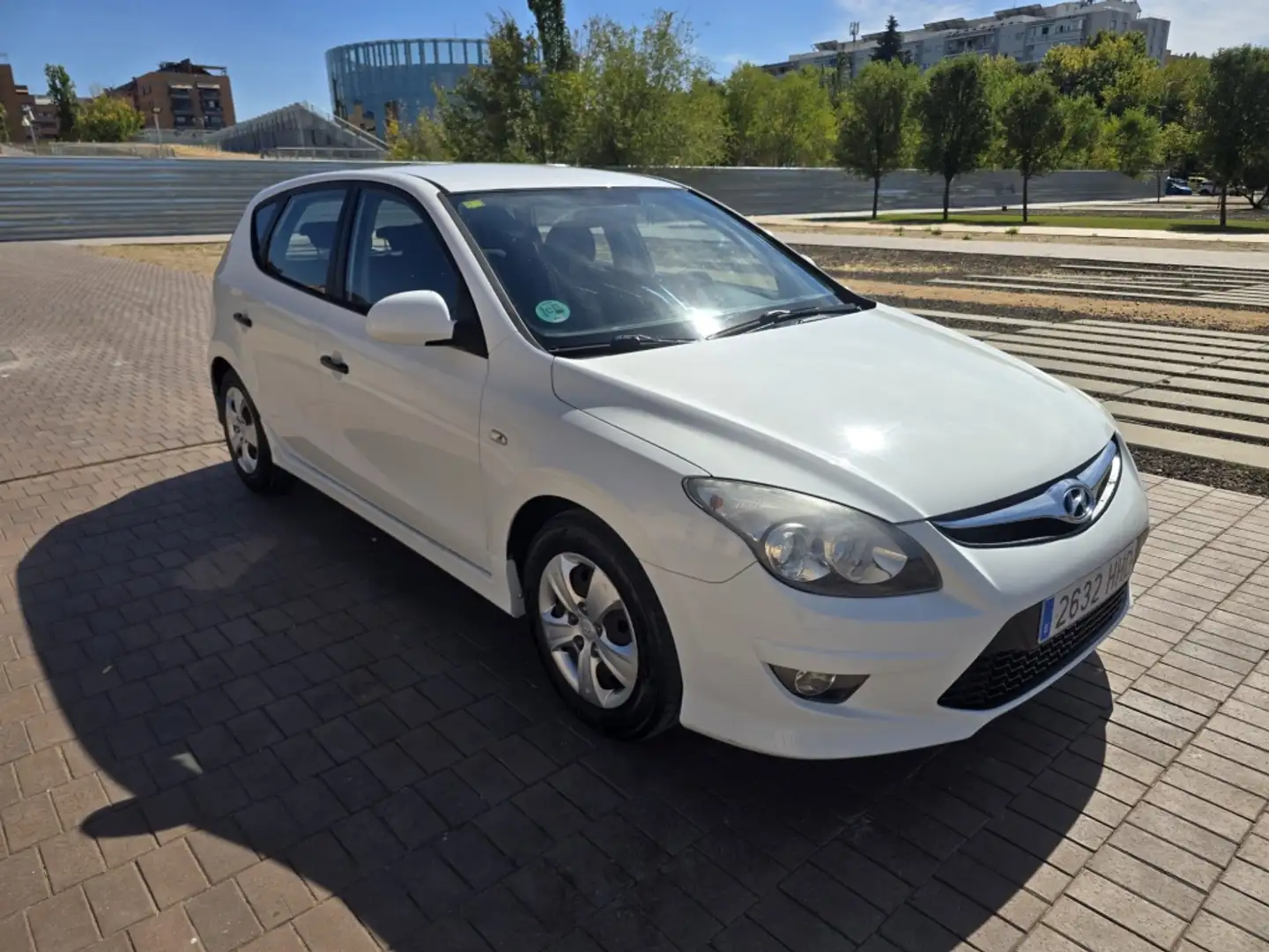Hyundai i30 1.4 Classic GL Blanco - 2