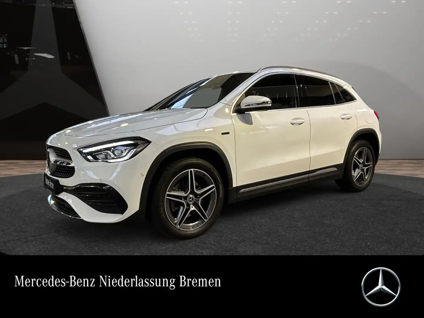 Mercedes-Benz GLA 250 e AMG+LED+FAHRASS+KAMERA+8G Weiß - 1