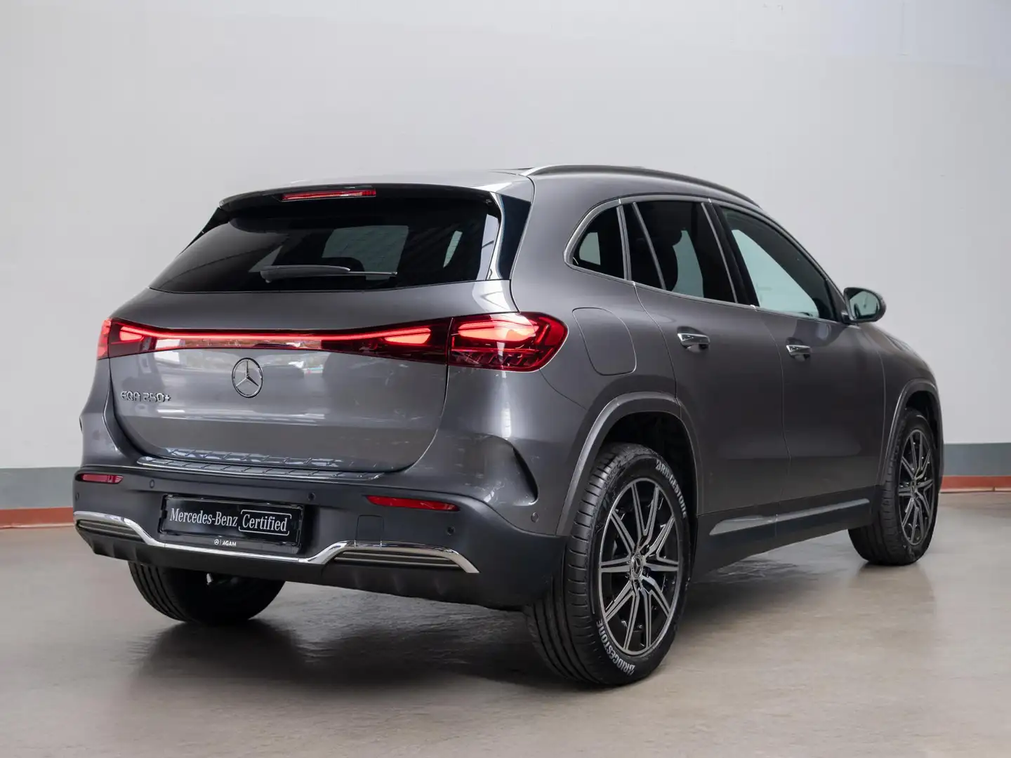 Mercedes-Benz EQA 250 250+ Business Solution AMG 71 kWh Panorama dak Gris - 2