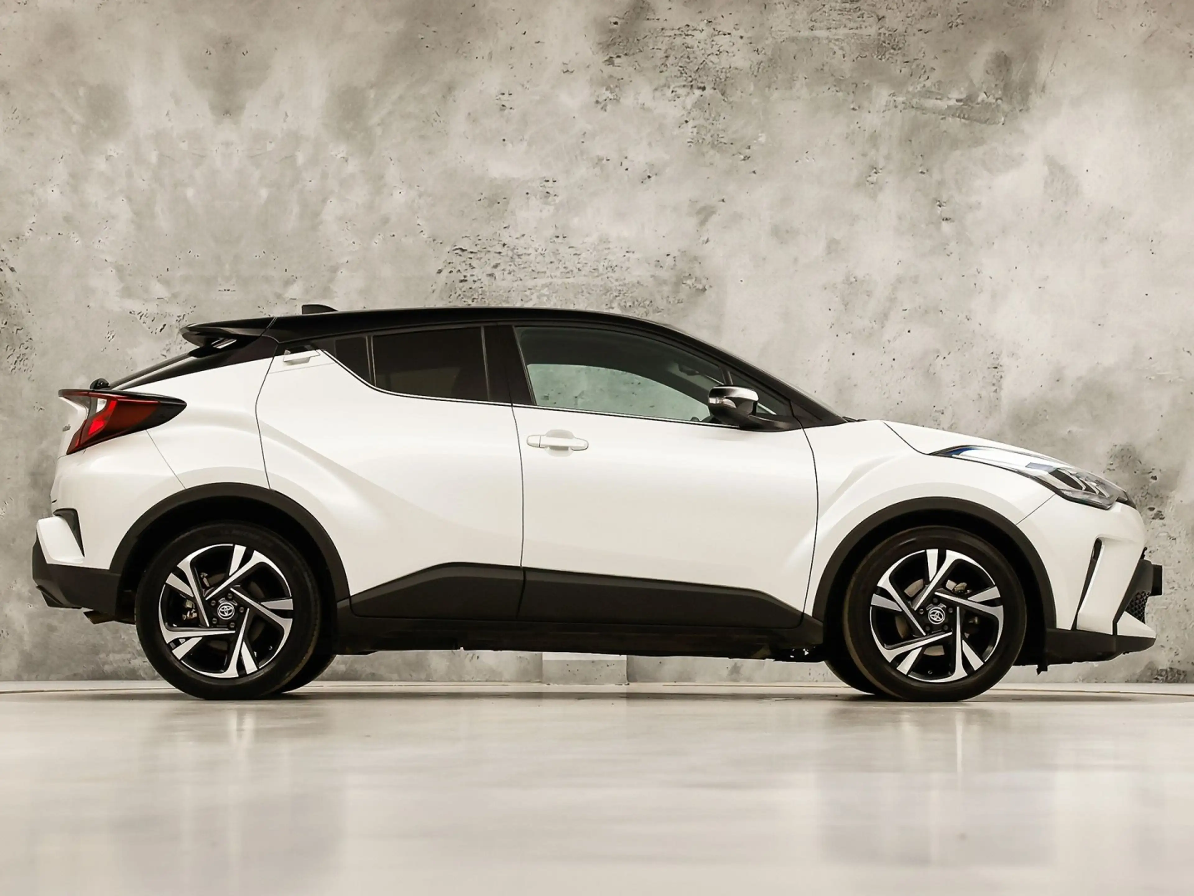 Toyota C-HR 1.8 Hybrid Sport Automaat (GROOT NAVI, CLIMATE, CA — photo 4