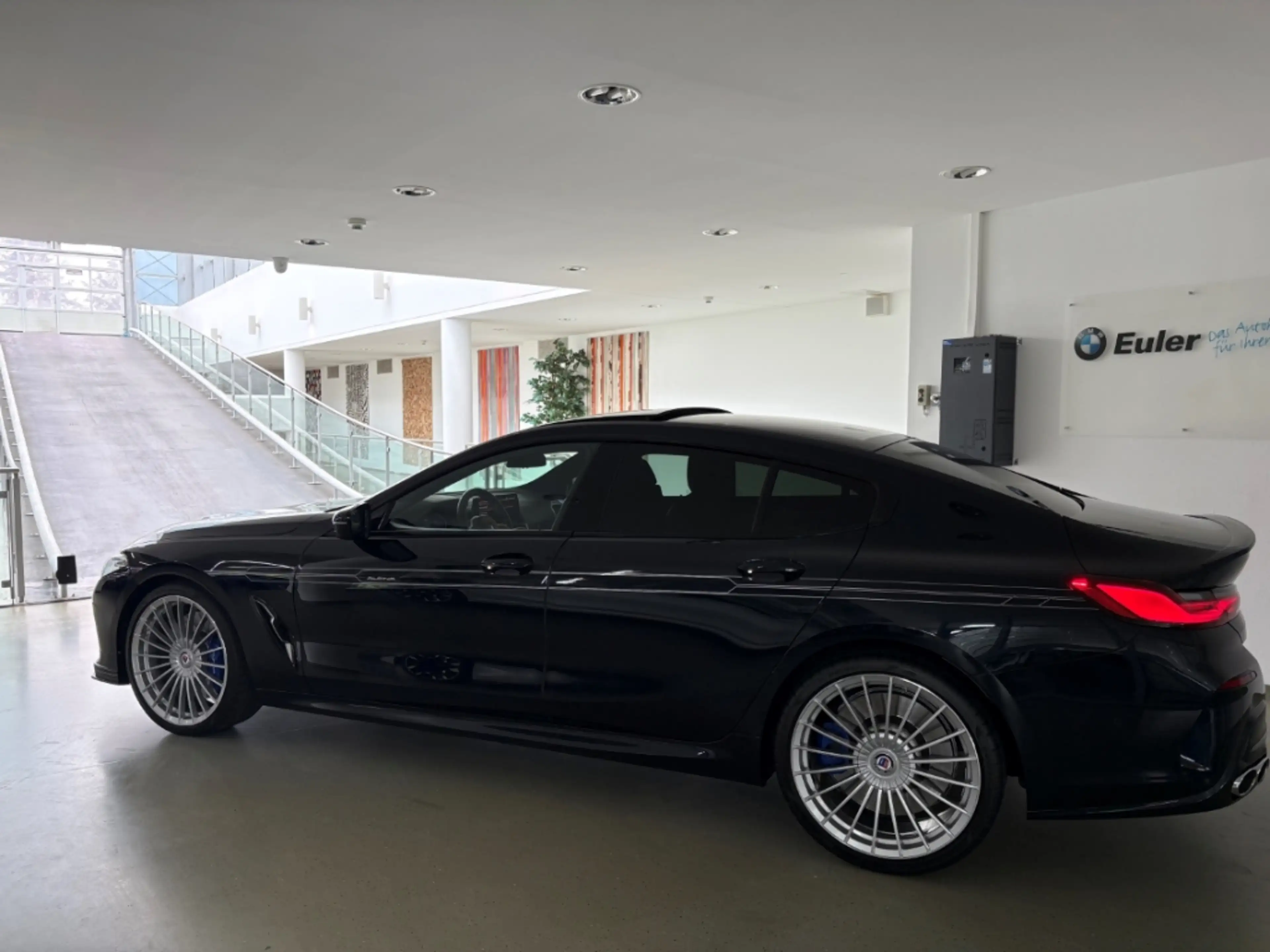 Alpina B8 Navi Leder Pano BMW Laserlicht Bowers&Wilkins 360 — photo 6