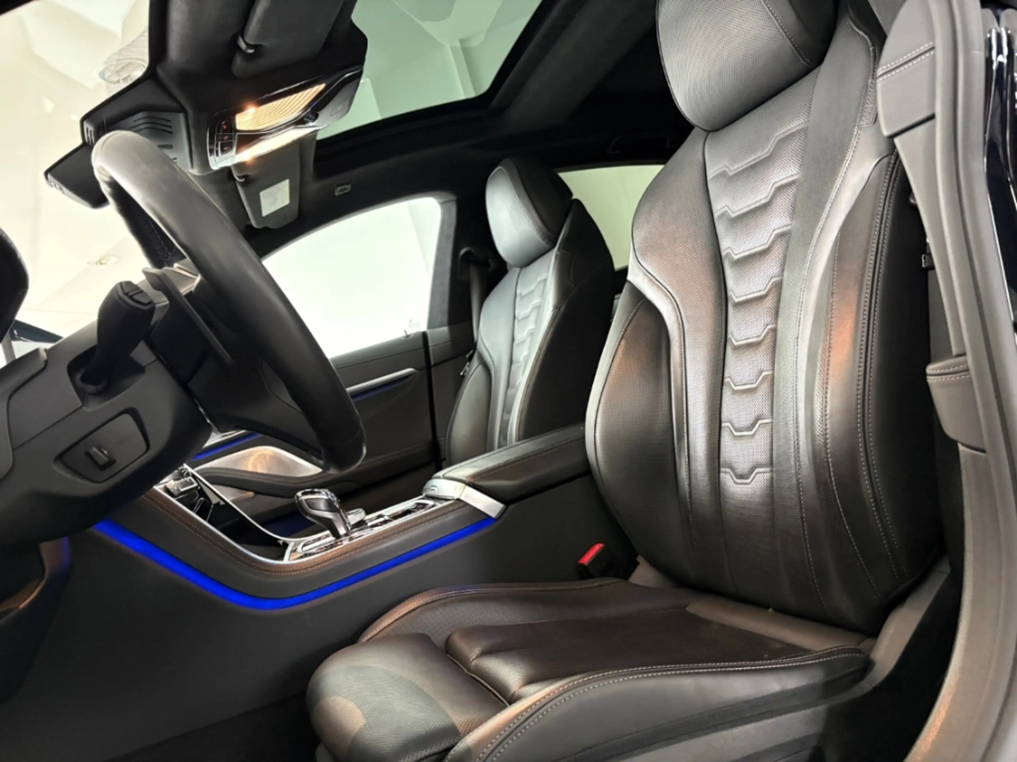 Alpina B8 Navi Leder Pano BMW Laserlicht Bowers&Wilkins 360 — photo 8