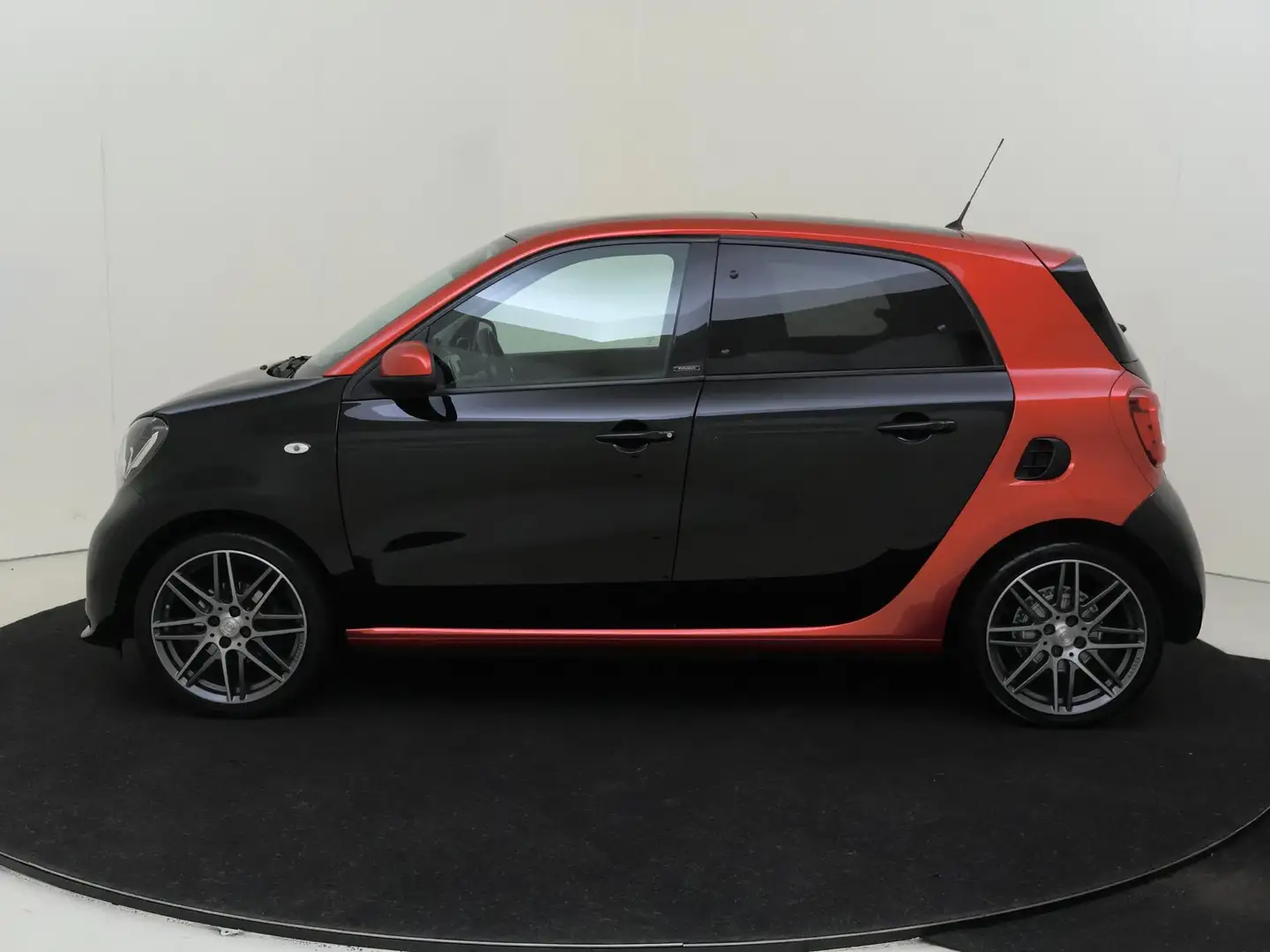 smart forFour 1.0 T BRABUS Xclusive Nero - 2