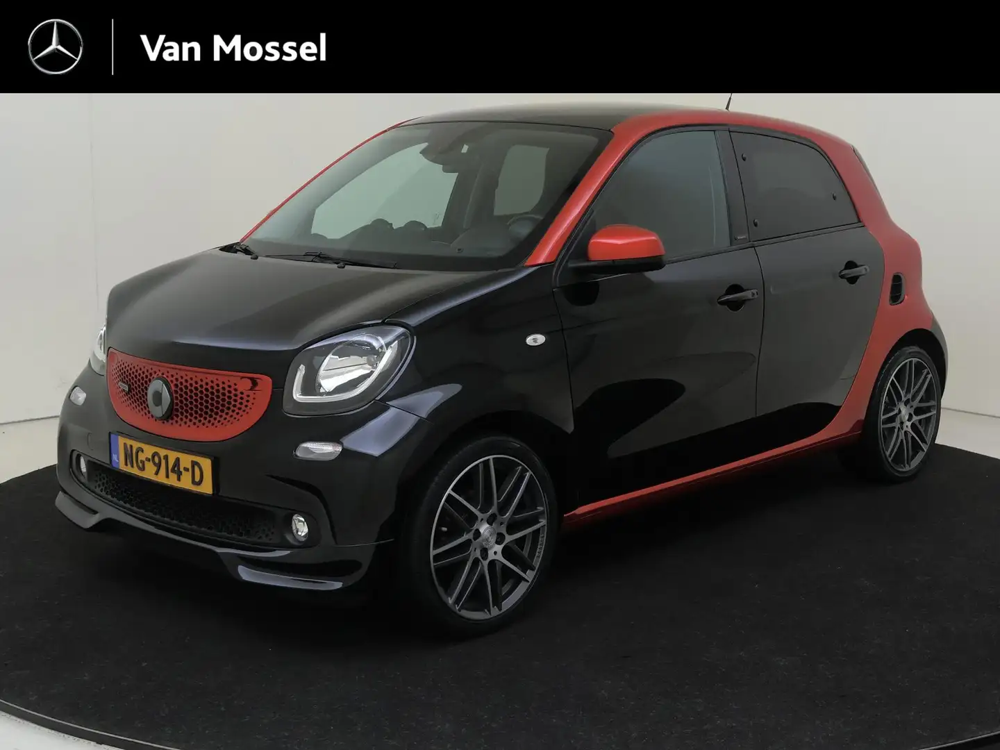 smart forFour 1.0 T BRABUS Xclusive Negro - 1