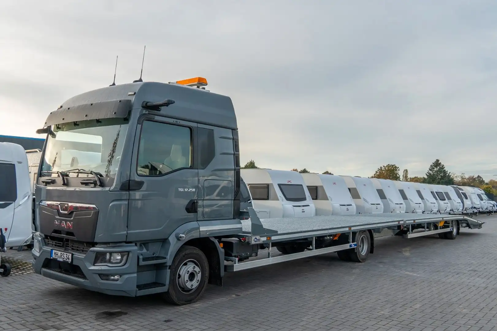 MAN TGL 12.250 4x2 BL CH *Autotransporter+Anhänger* Gris - 1