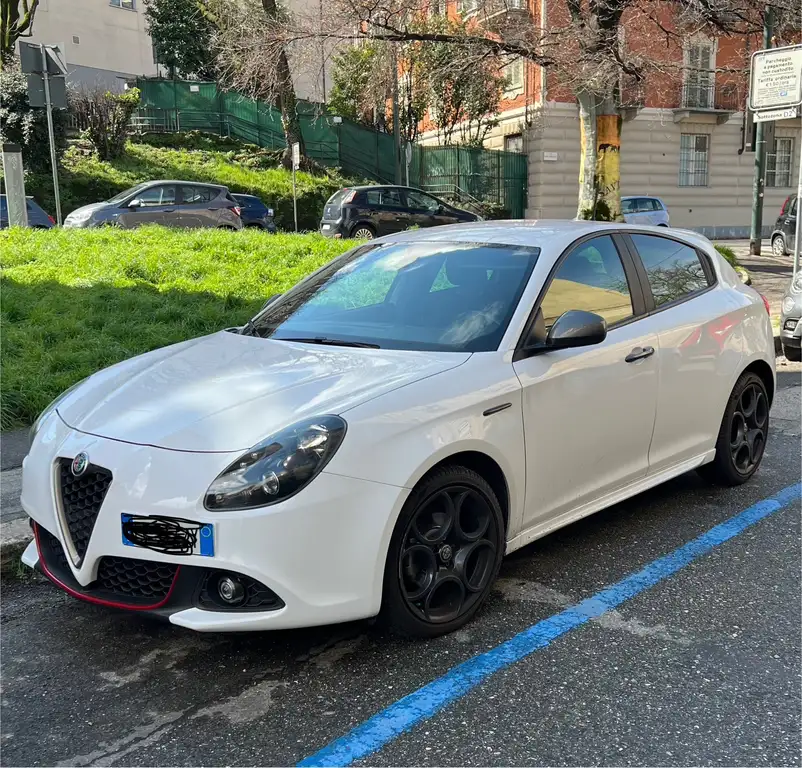 Alfa Romeo Giulietta 2017 из Европы — купить под ключ