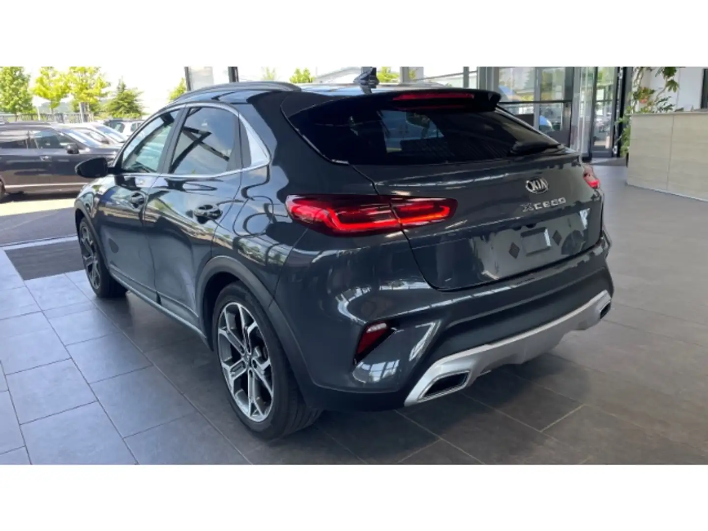 Kia XCeed Platinum JBL Edition Navi AHK Leder Kamera Carplay Grijs - 2