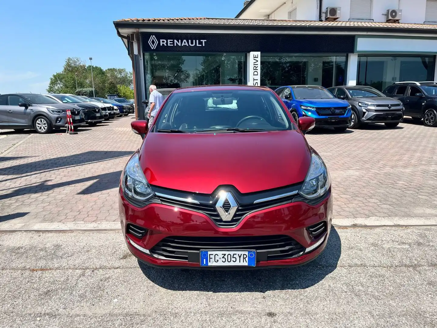 Renault Clio 1.2 75CV 5 porte Zen - 2