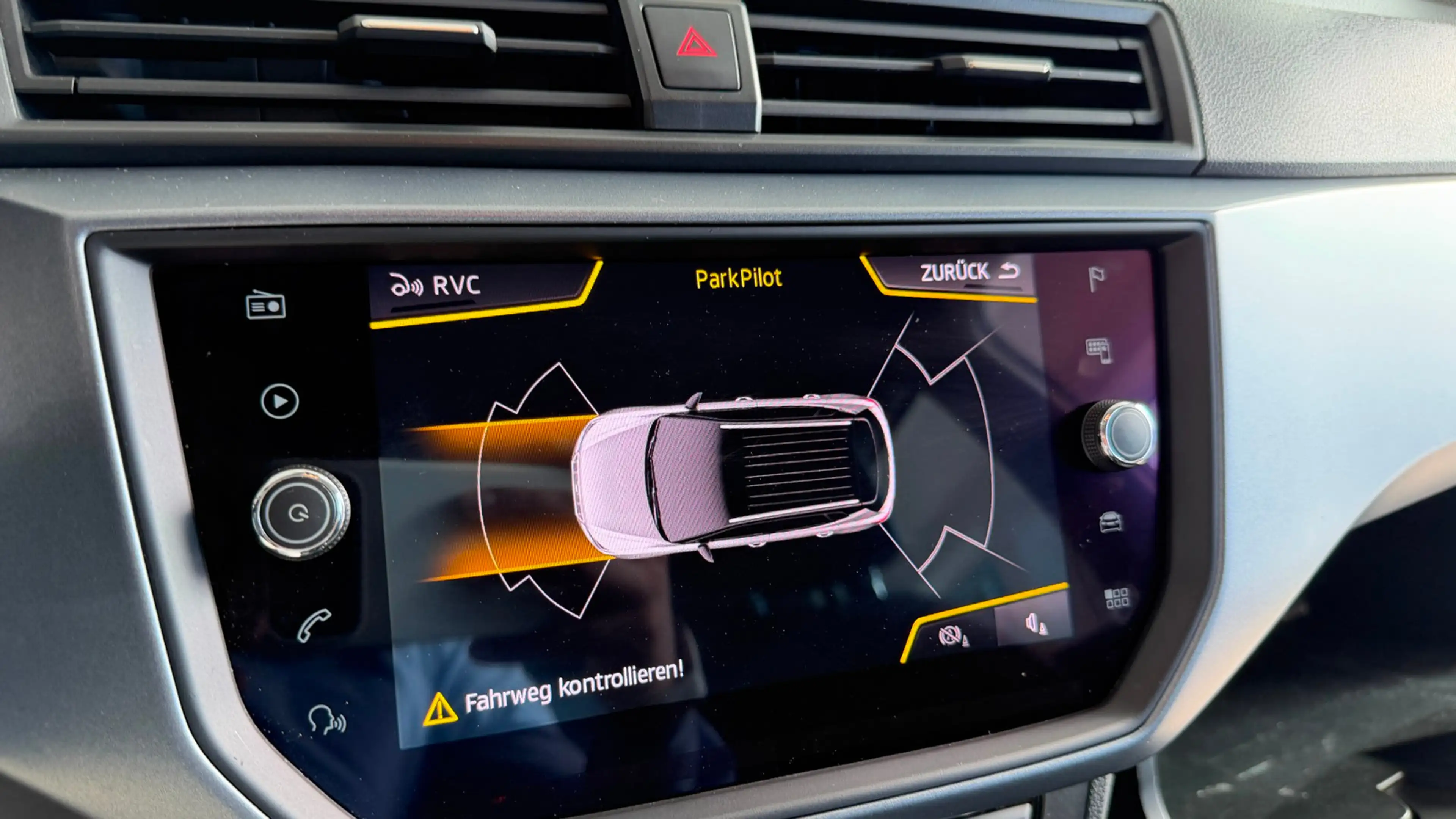 SEAT Arona Style NAVI+KAMERA+CARPLAY — photo 23