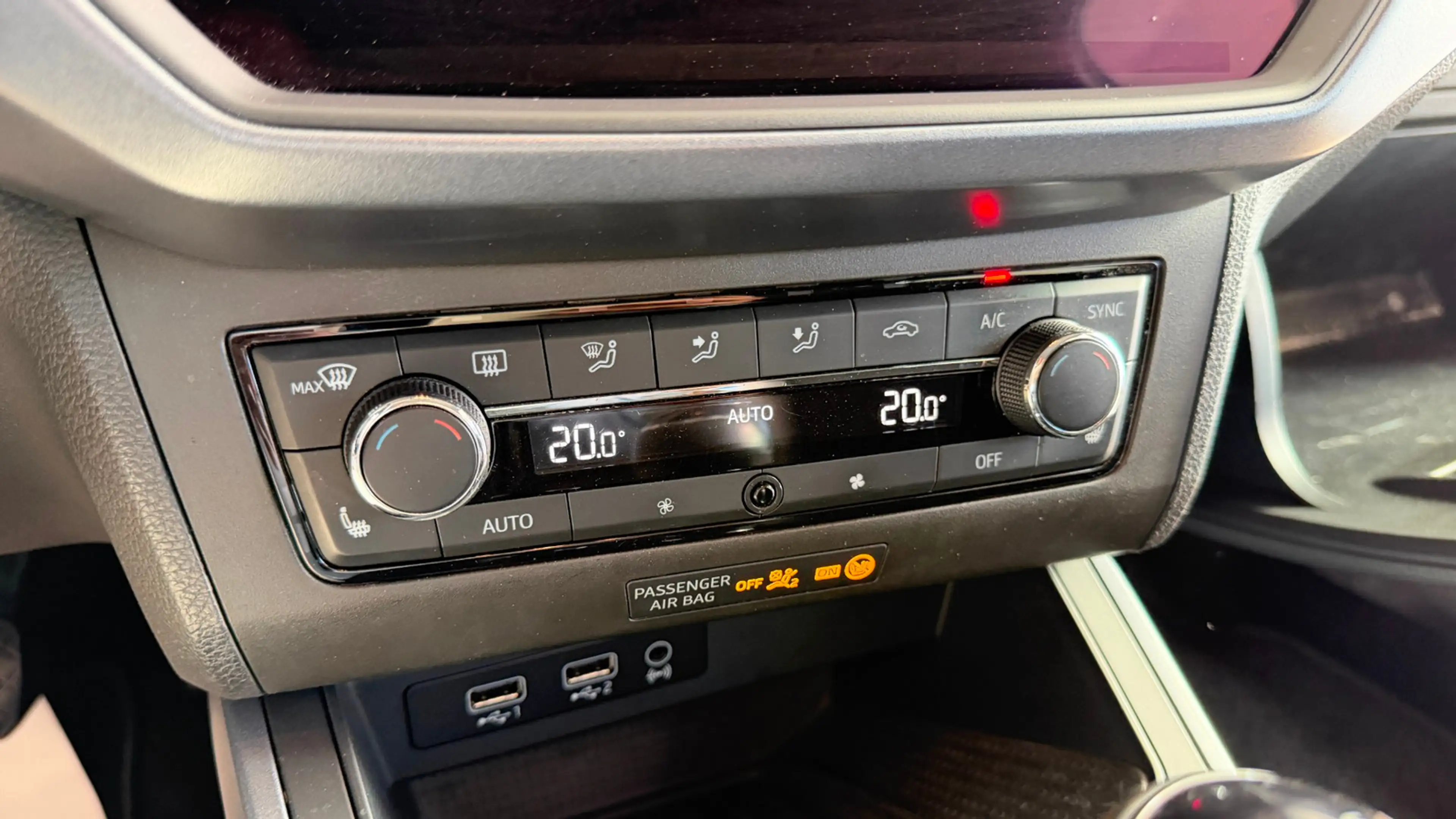 SEAT Arona Style NAVI+KAMERA+CARPLAY — photo 18