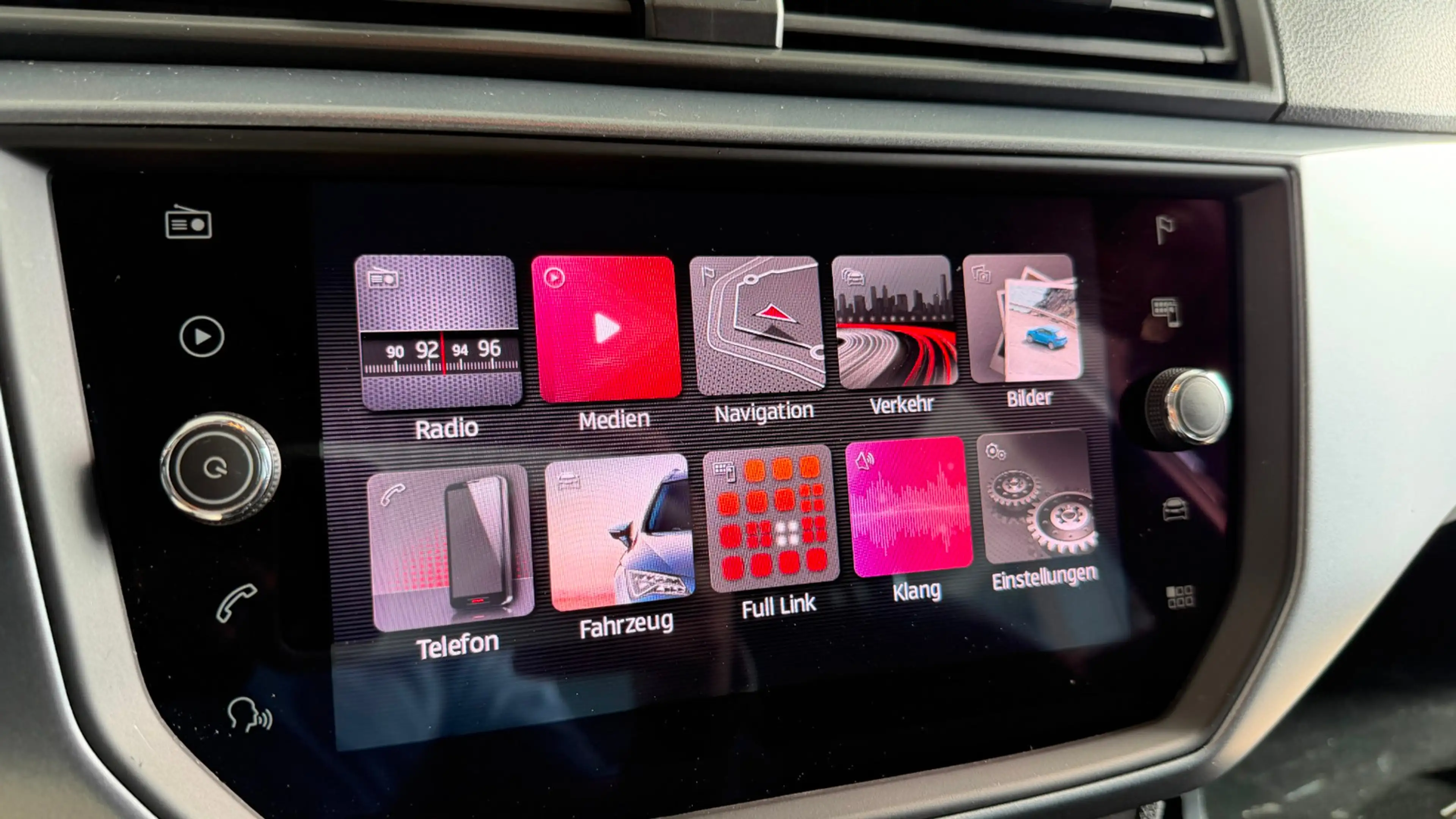 SEAT Arona Style NAVI+KAMERA+CARPLAY — photo 24