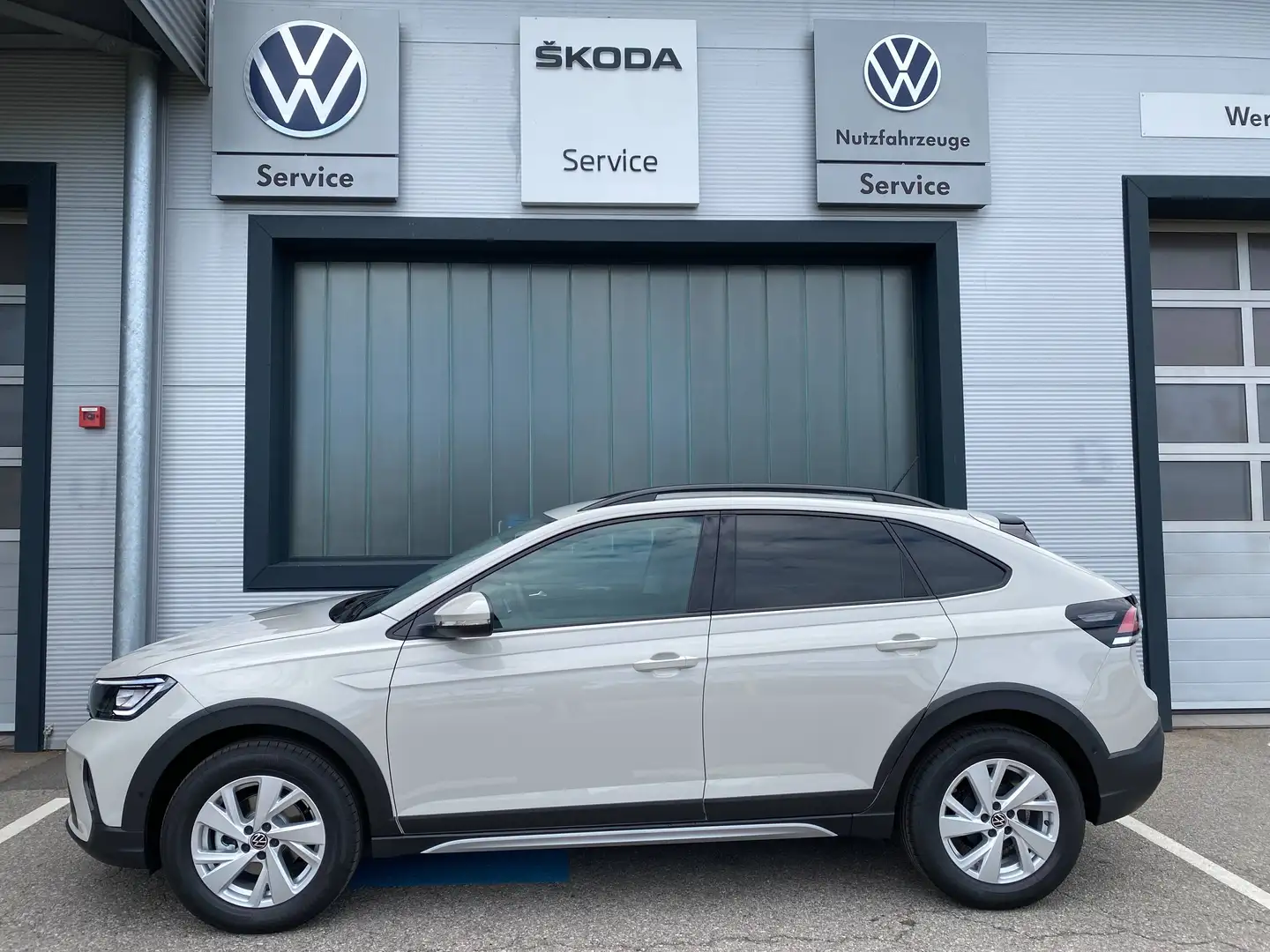 Volkswagen Taigo Life 95TSI-Schalter LED,AHV,PDCx2,2Z-Klimatronic,ACC-Tempomat,Nebelscheinwerfer,App-Connect,Telefonschnittstelle ... Grau - 2