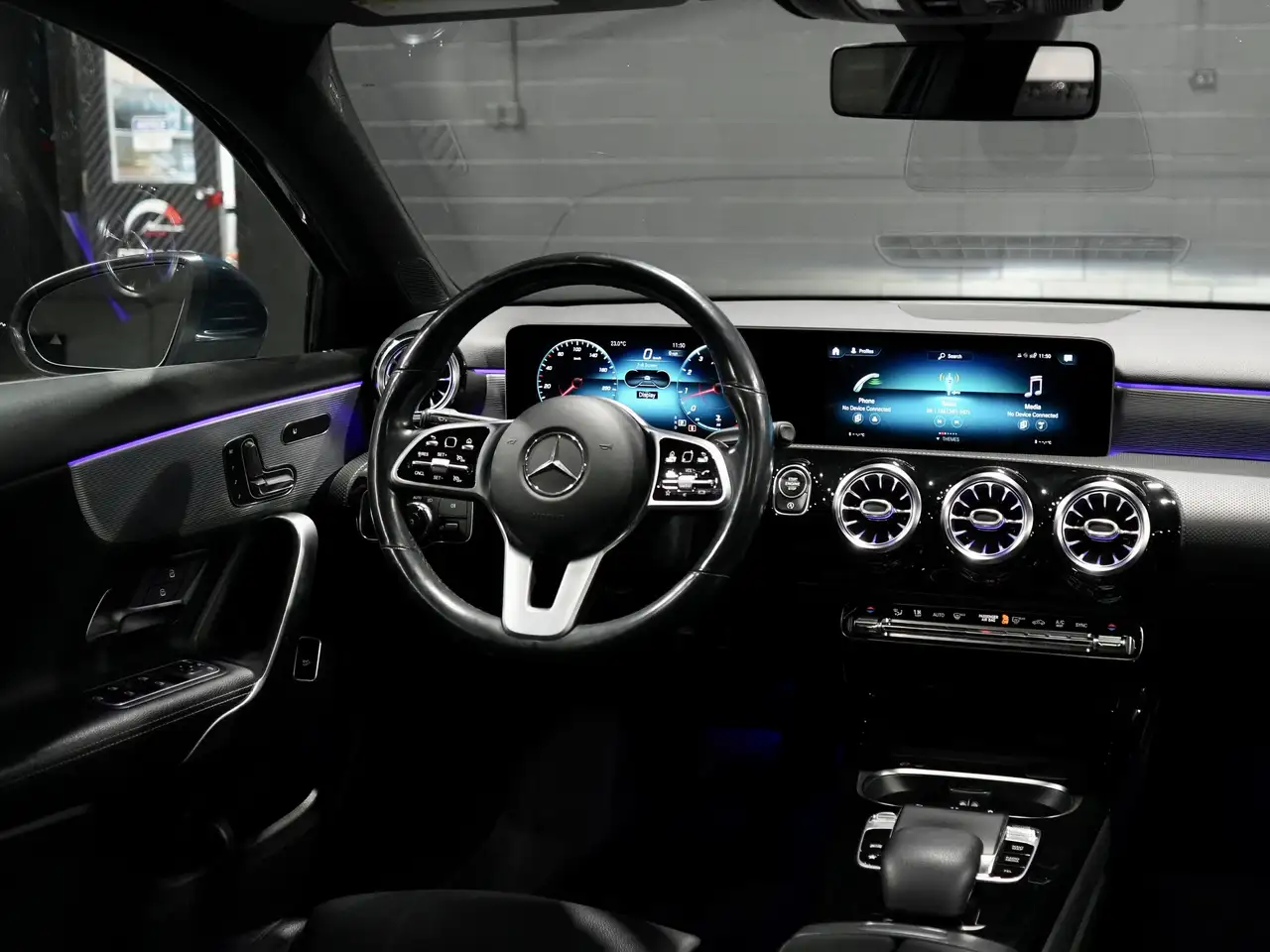 Mercedes-Benz A-Class снимка Mercedes-Benz A-Class