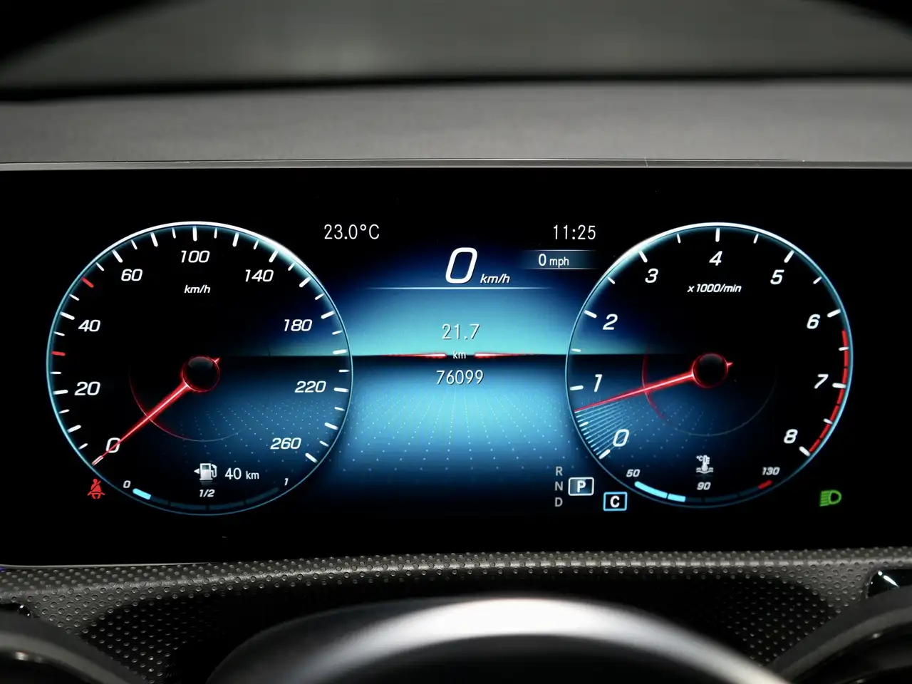 Mercedes-Benz A-Class снимка Mercedes-Benz A-Class
