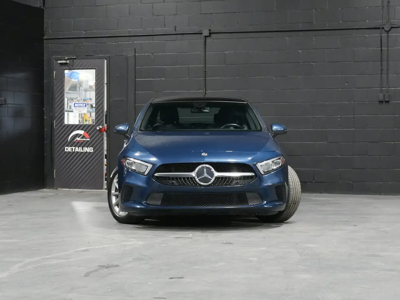 Mercedes-Benz A-Class снимка Mercedes-Benz A-Class