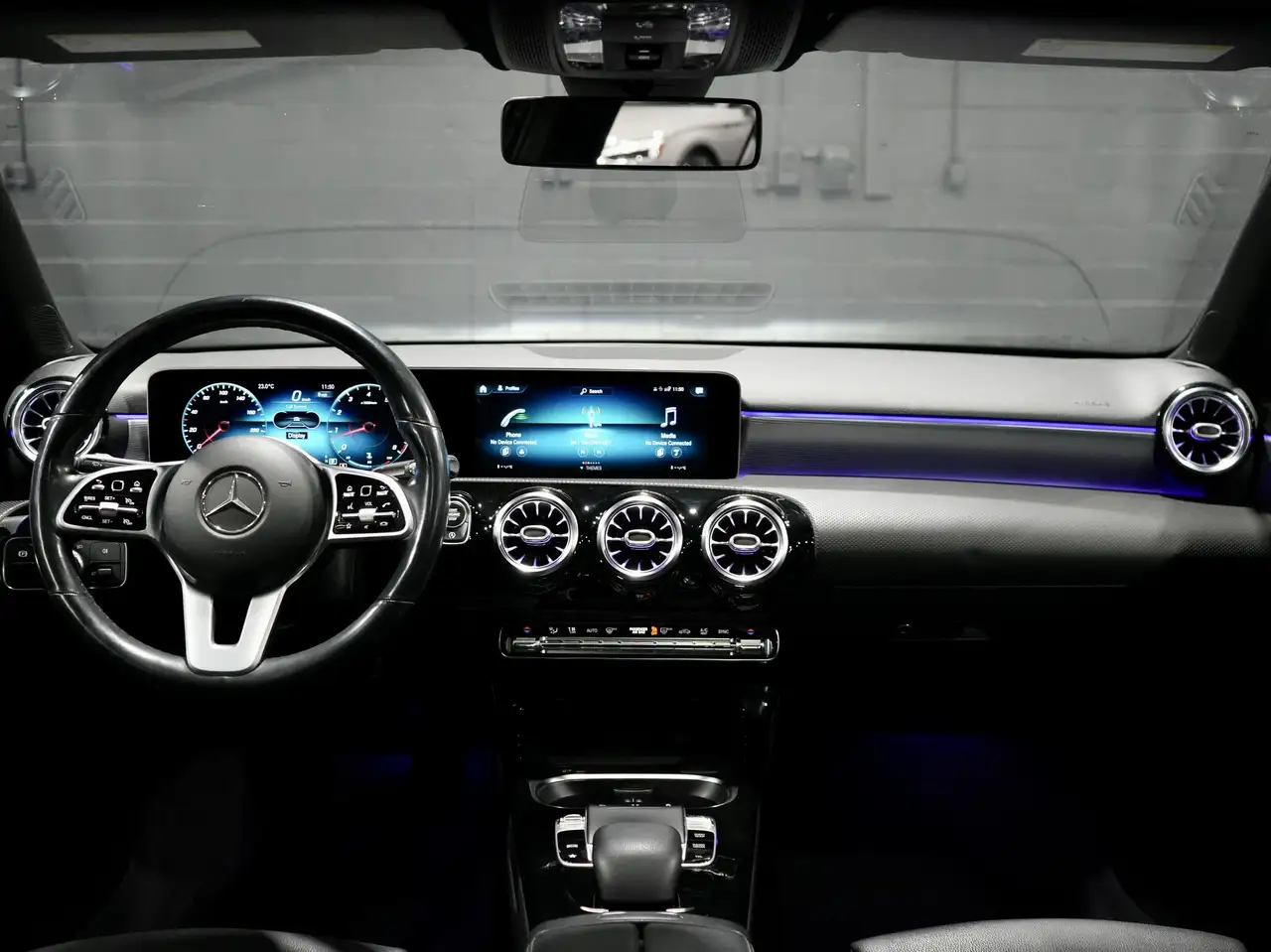 Mercedes-Benz A-Class снимка Mercedes-Benz A-Class