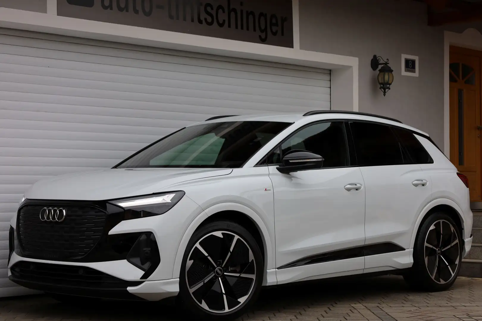 Audi Q4 e-tron Q4 40 E-TRON 82kWh*S-LINE-21"-LED-NAVI-RAUTE-KESSY Weiß - 1