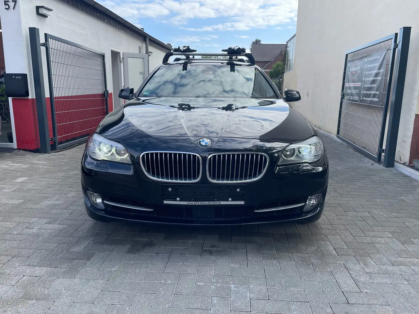 BMW 535 535 | 306PS| Automatik | 2.Hand | Tüv 1/26 Schwarz - 2