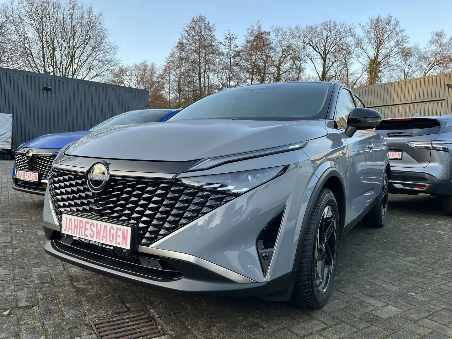 Nissan Qashqai 1.3 MHEV X-tronic N-Connecta, NAVI, LED Grau - 1