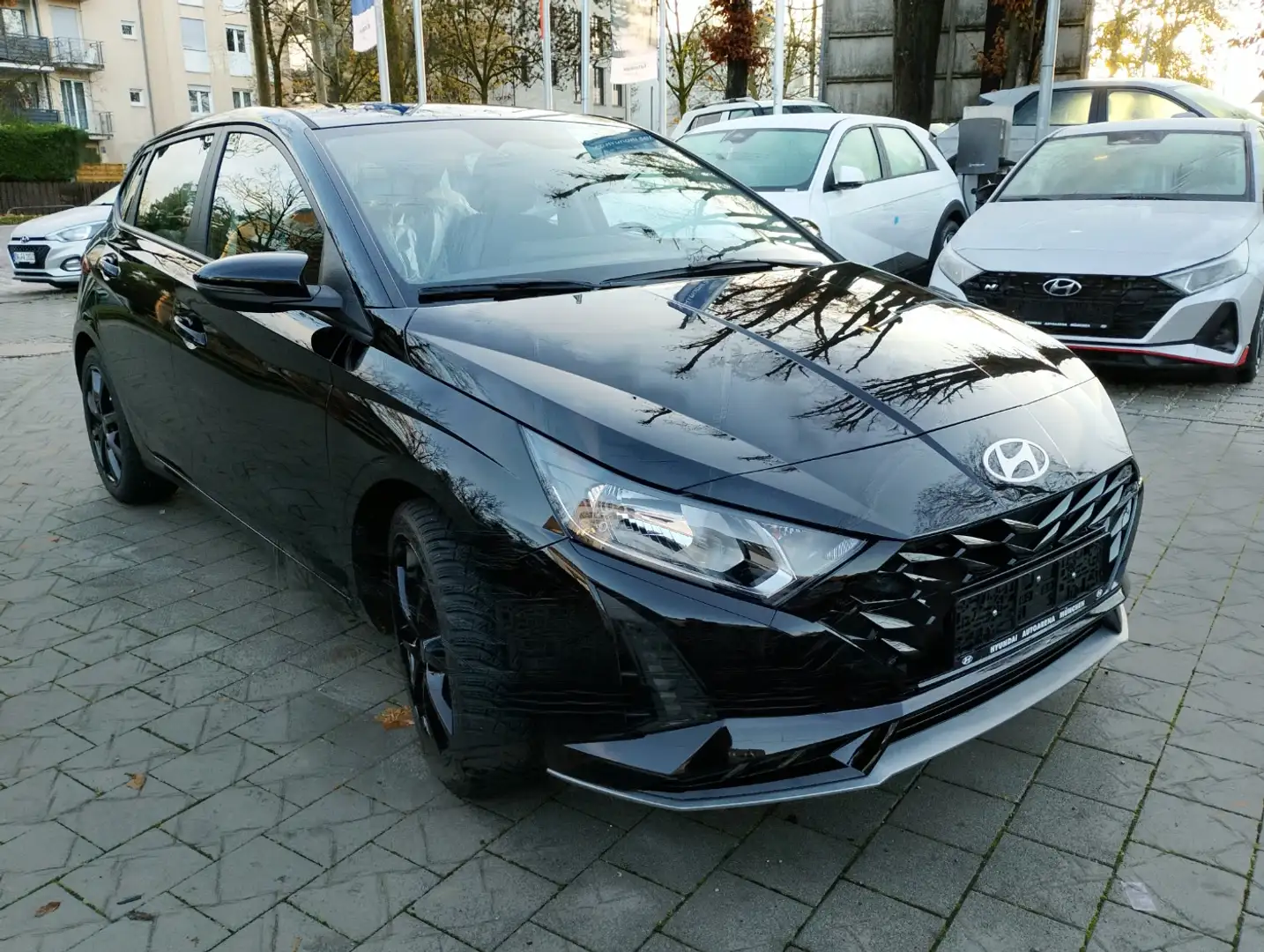 Hyundai i20 1.0 T-GDI Trend AUT DynLicht Facelift Kam. Schwarz - 2