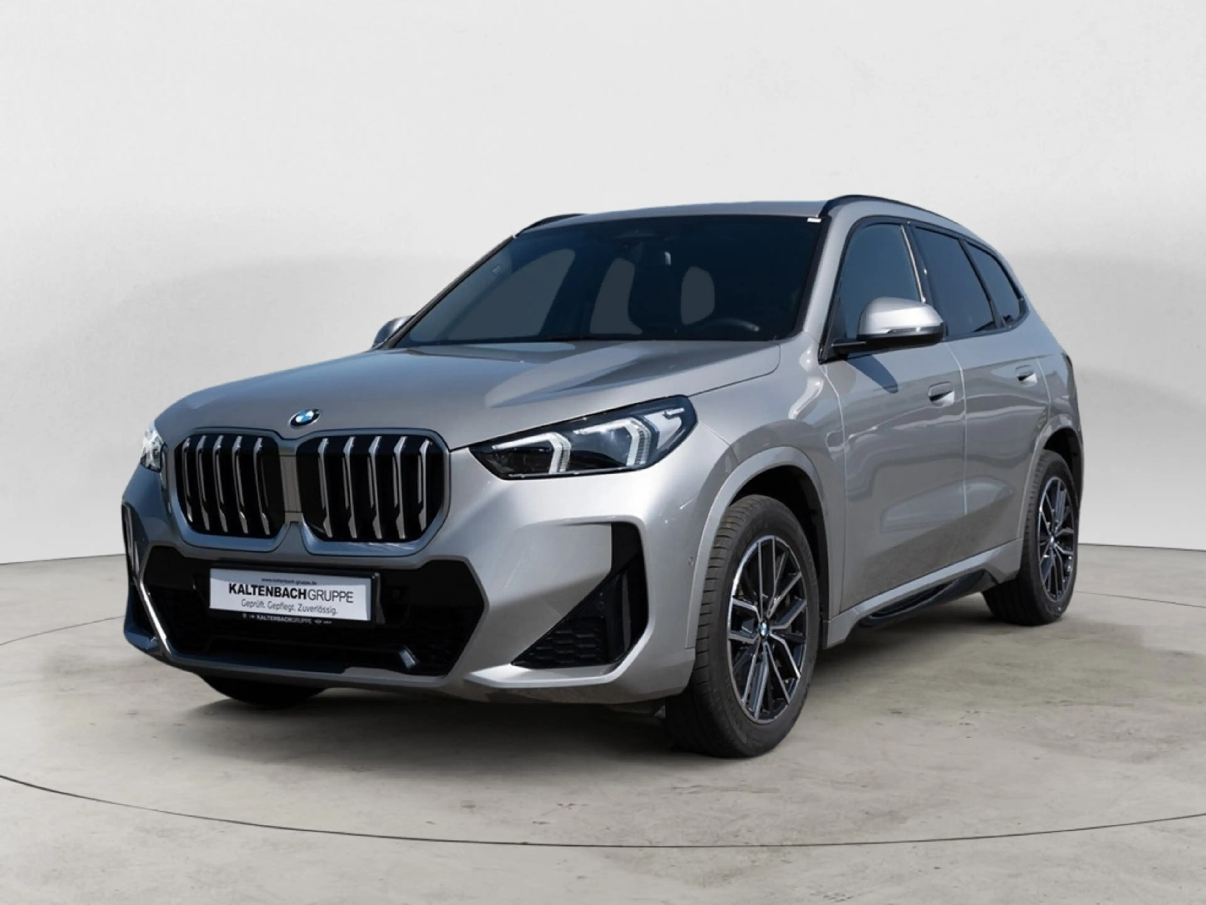 BMW X1 sDrive 18i M-Sport PANO LED NAVI KAMERA — photo 2