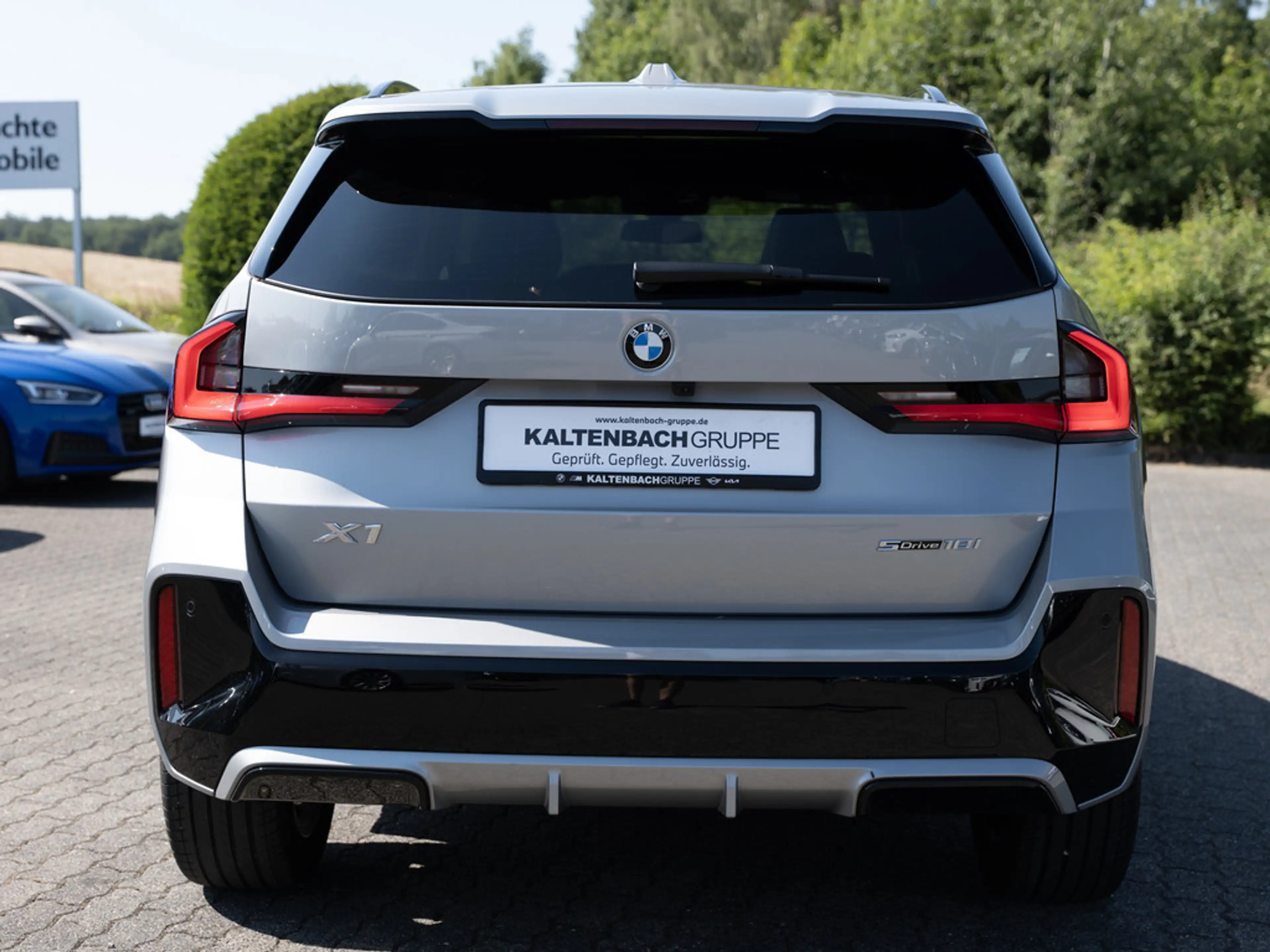 BMW X1 sDrive 18i M-Sport PANO LED NAVI KAMERA — photo 6