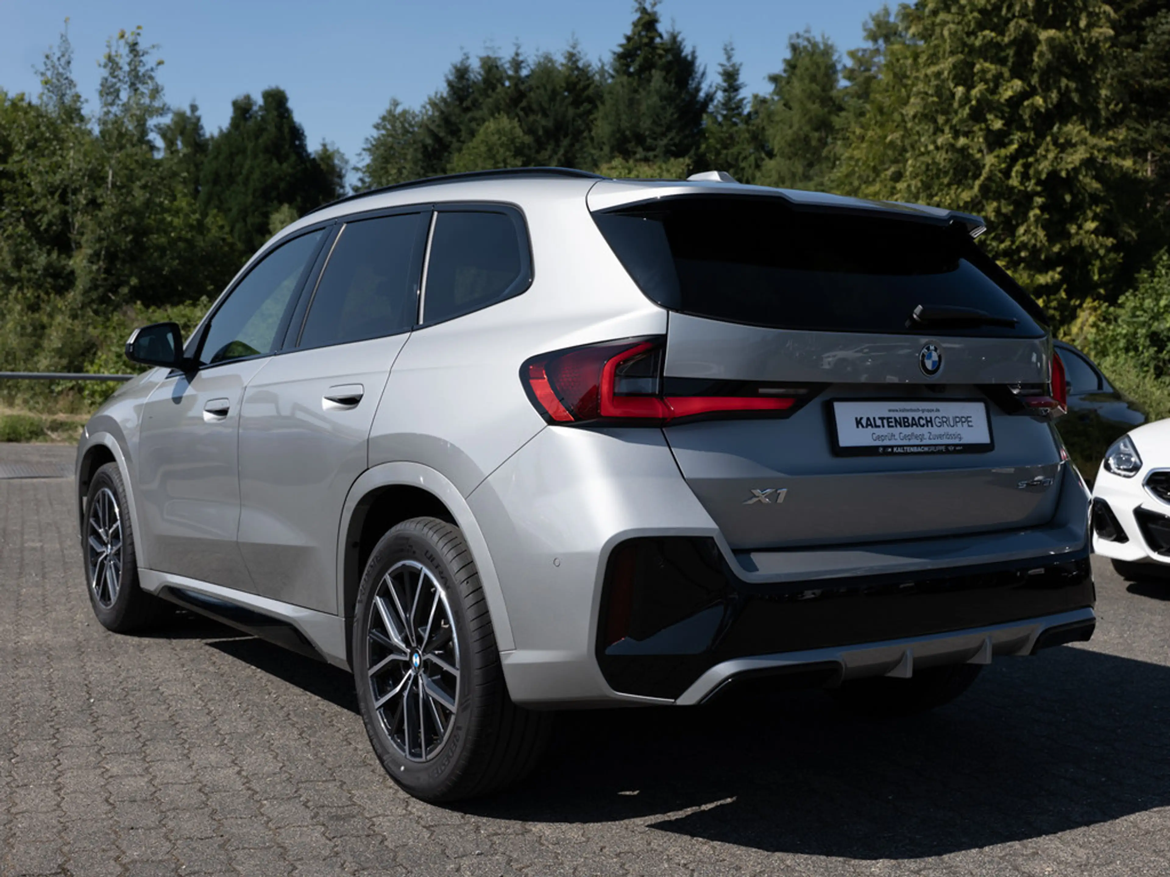 BMW X1 sDrive 18i M-Sport PANO LED NAVI KAMERA — photo 7