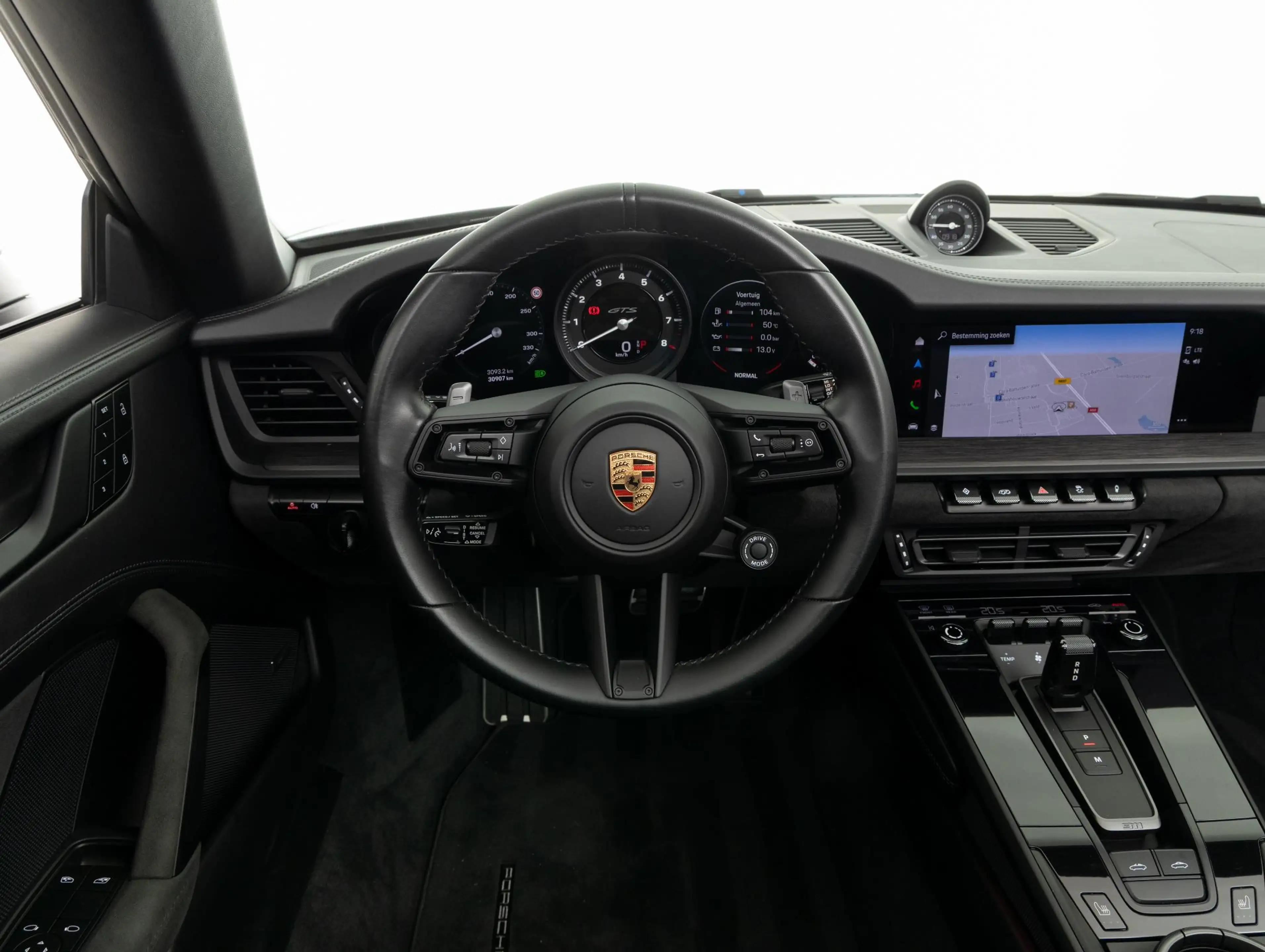 Porsche 992 Targa 4 GTS — photo 9