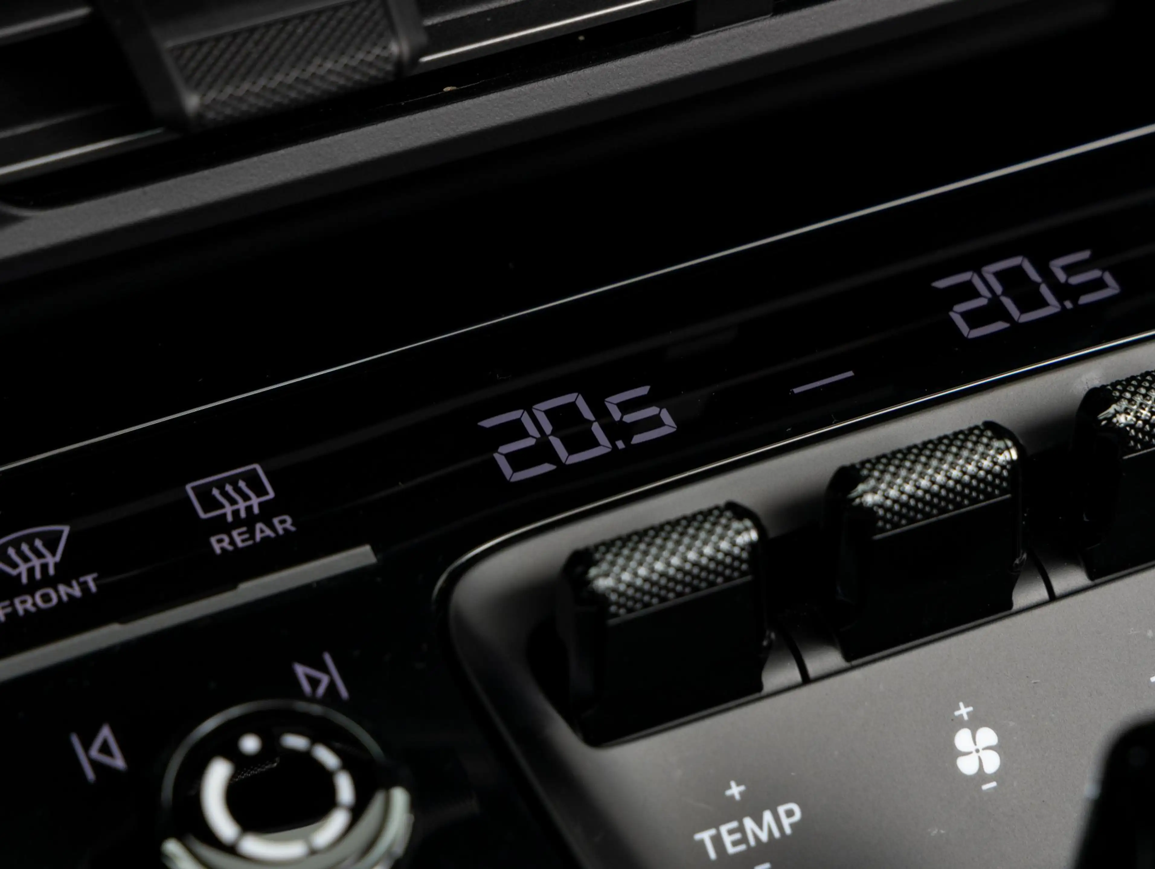 Porsche 992 Targa 4 GTS — photo 41