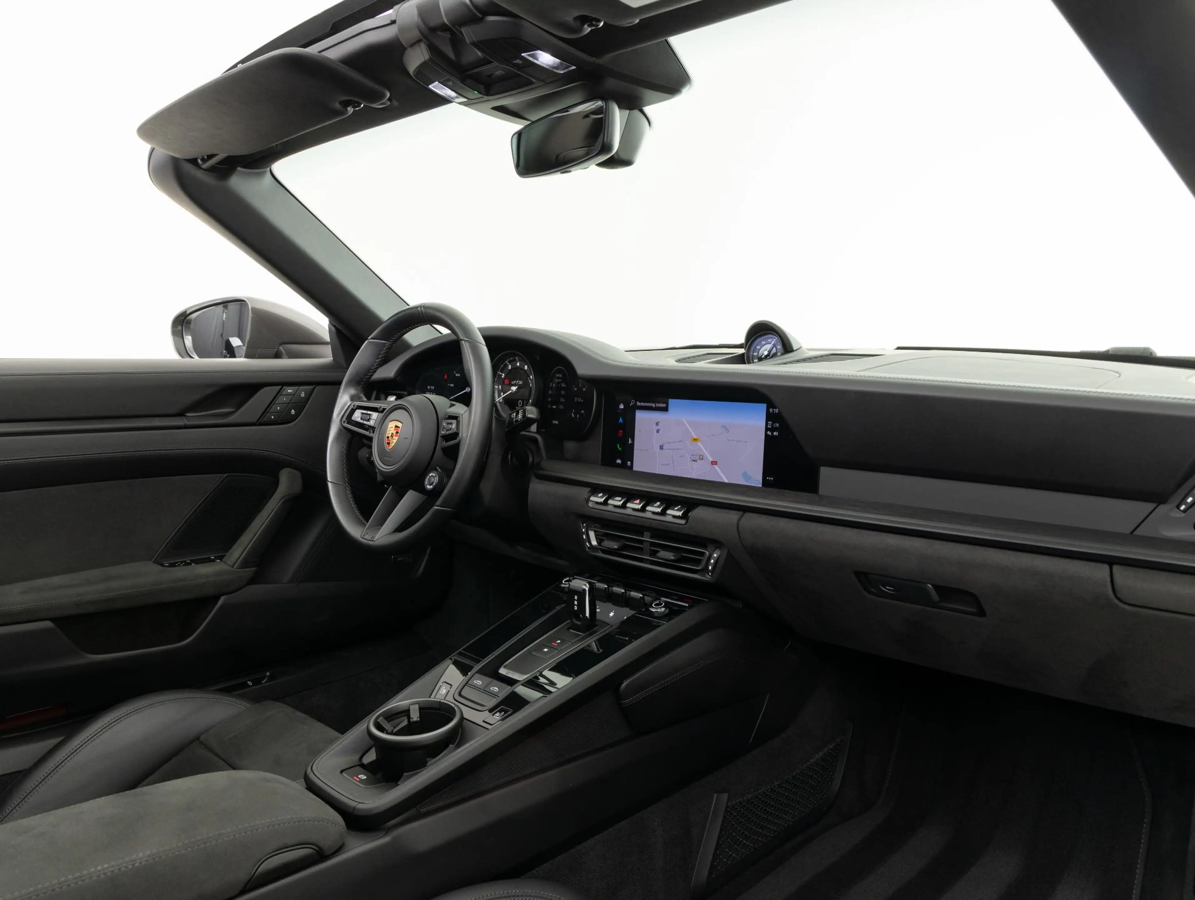 Porsche 992 Targa 4 GTS — photo 7
