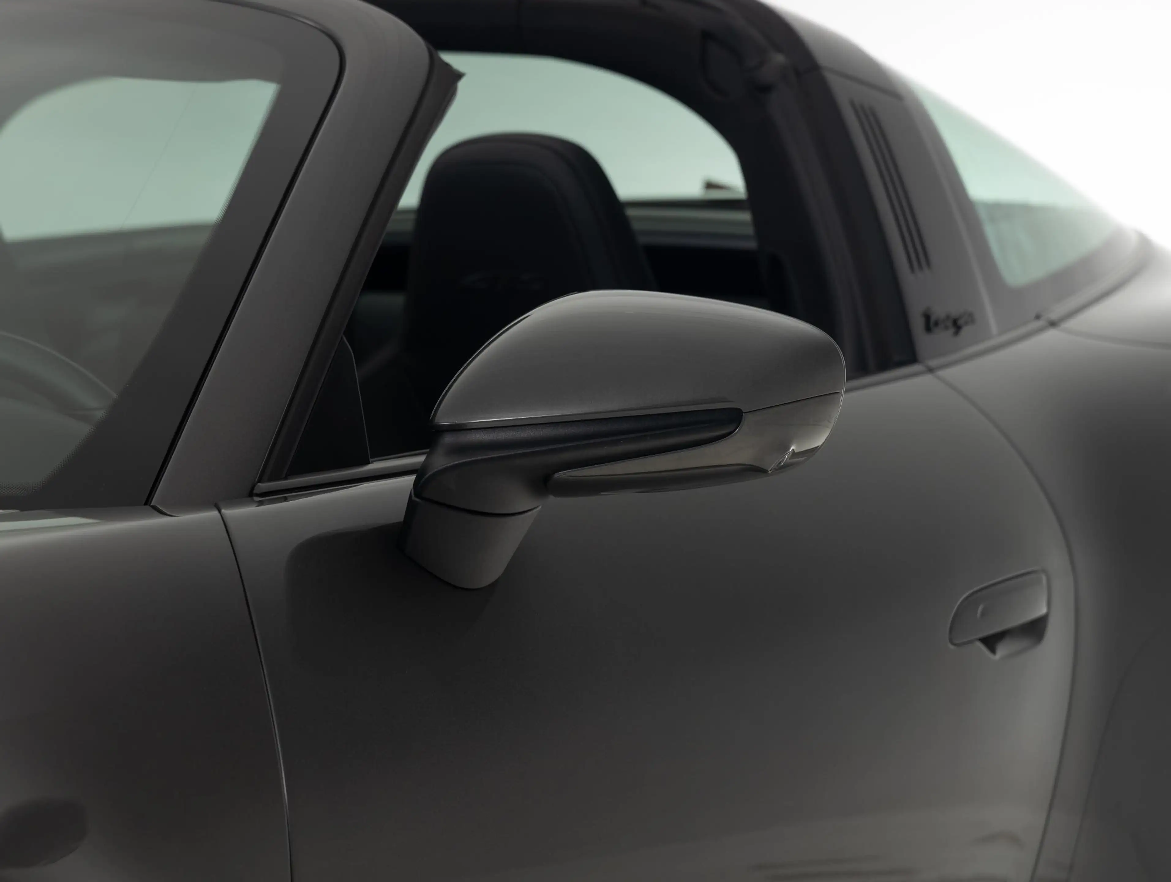 Porsche 992 Targa 4 GTS — photo 27