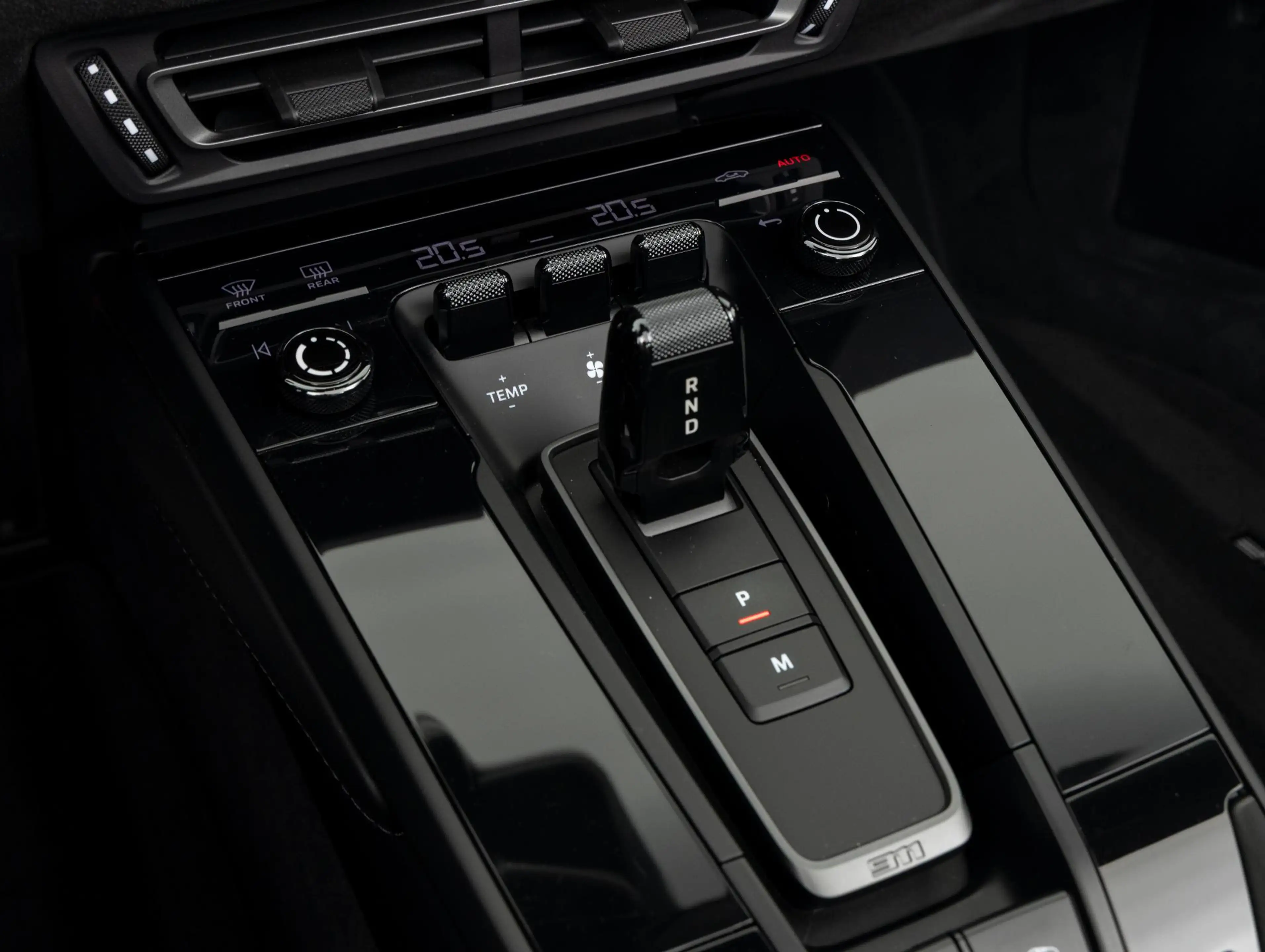 Porsche 992 Targa 4 GTS — photo 16