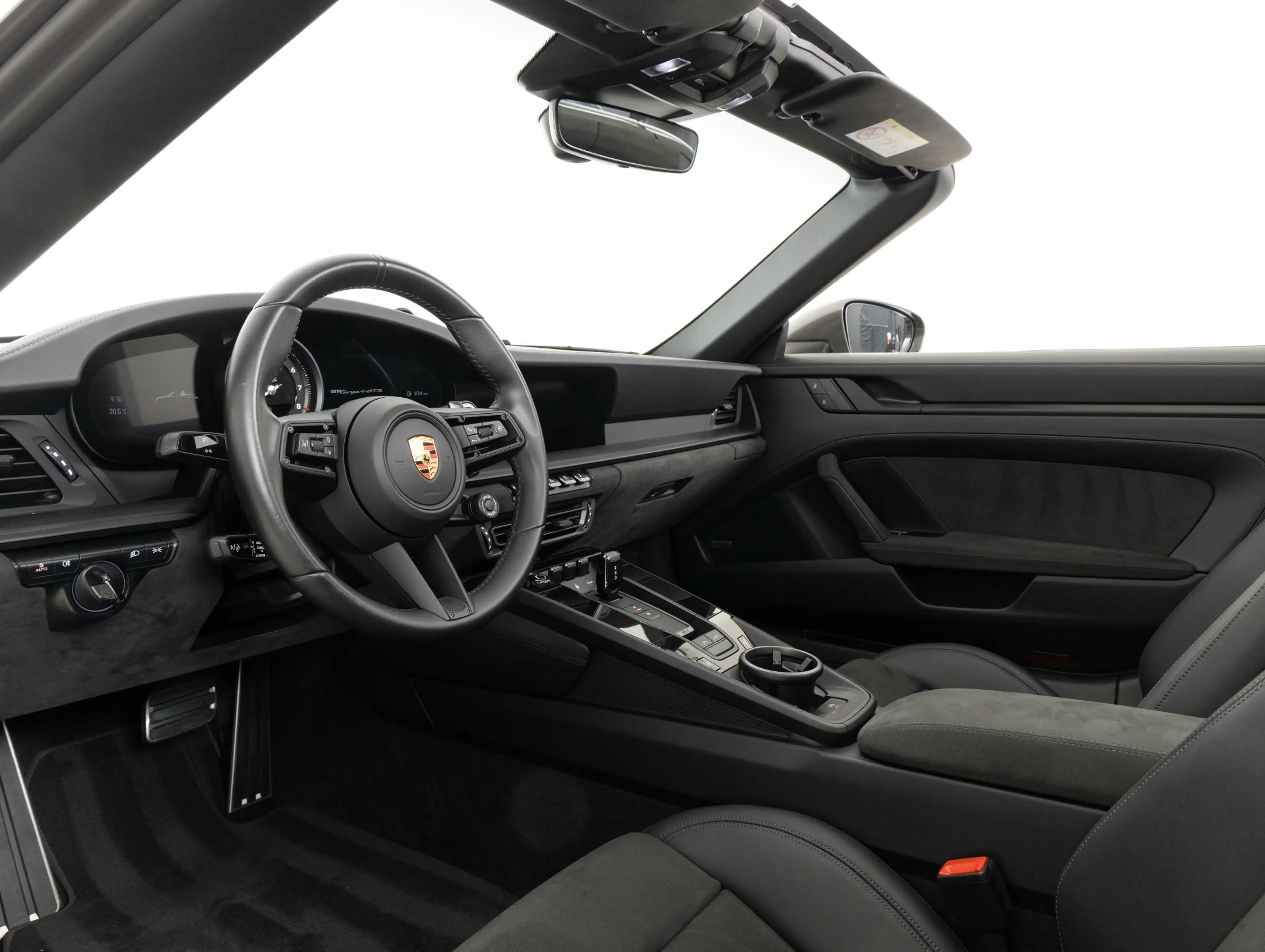 Porsche 992 Targa 4 GTS — photo 3