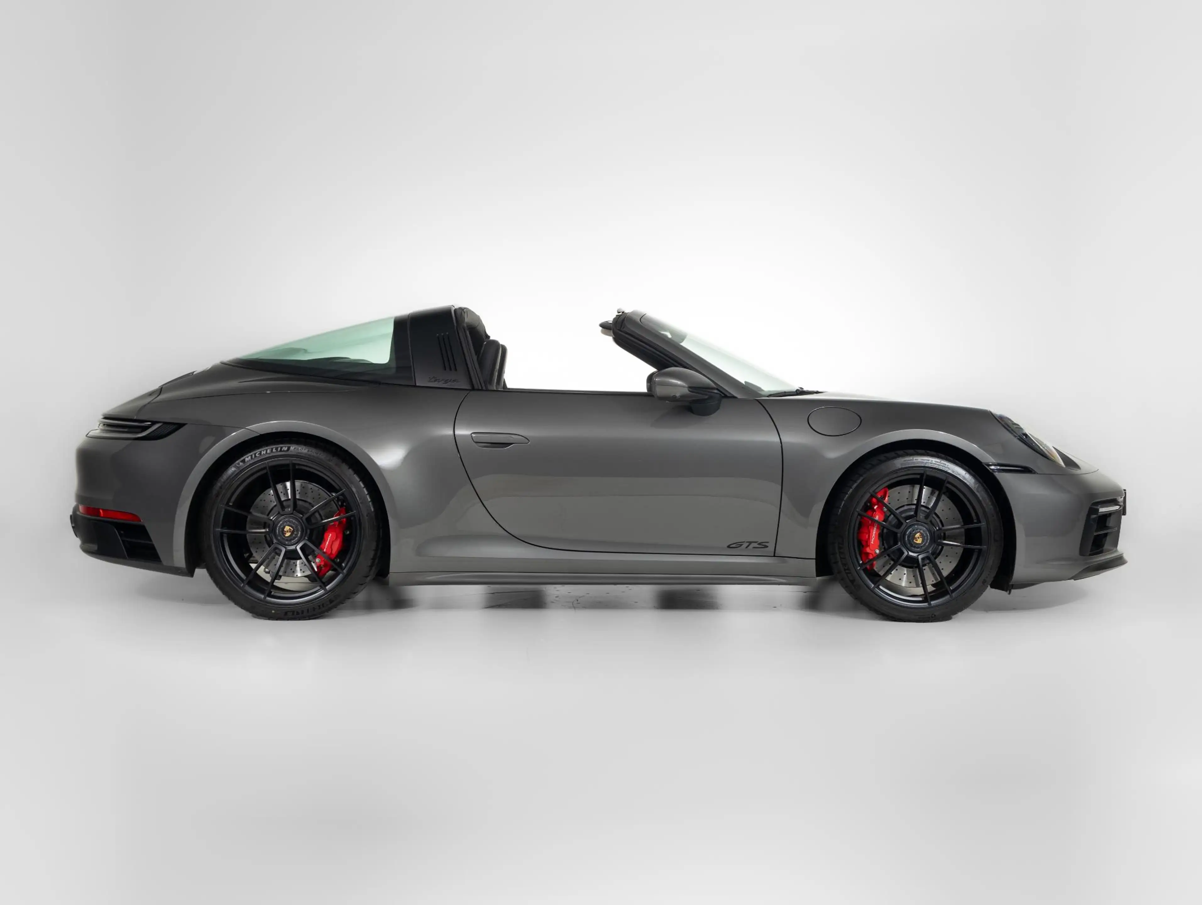 Porsche 992 Targa 4 GTS — photo 10