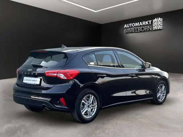 Ford Focus view 7