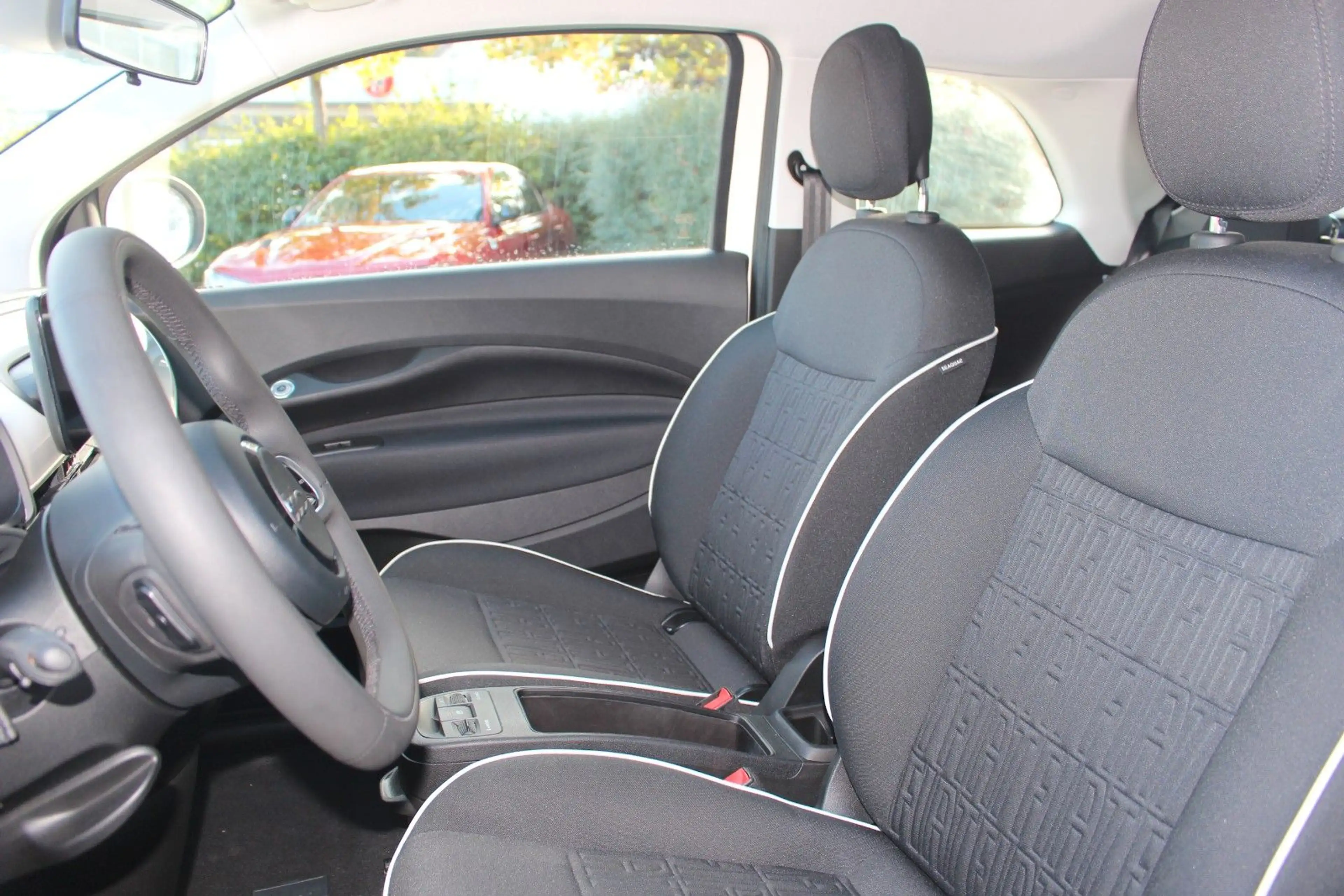 Fiat 500e CARPLAY/SOH 96,1% — photo 9