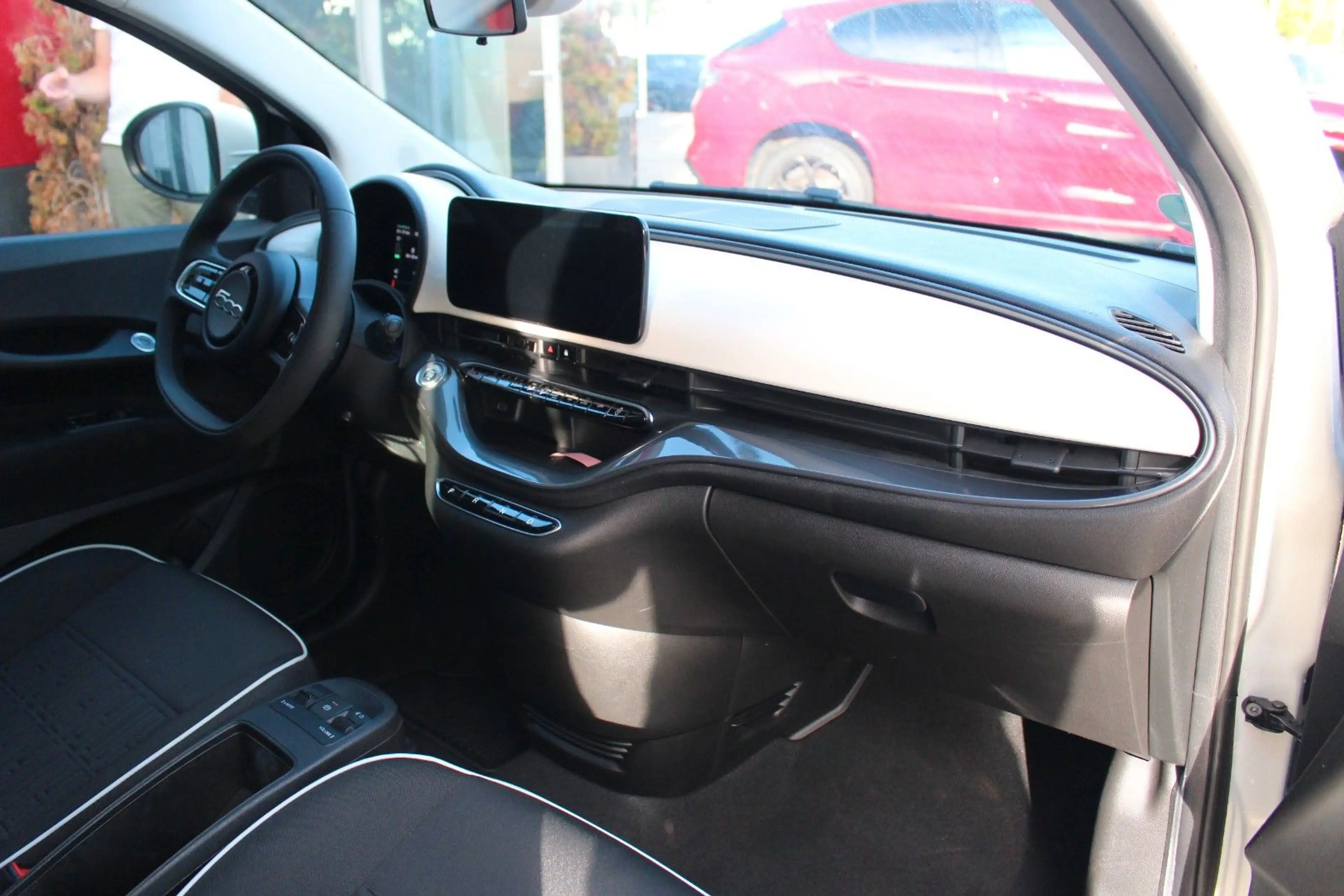 Fiat 500e CARPLAY/SOH 96,1% — photo 12