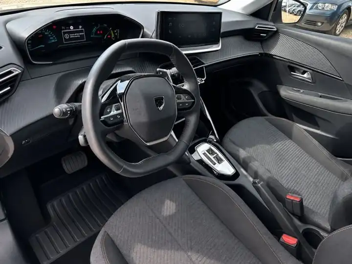 Peugeot 208 2025, foto 10