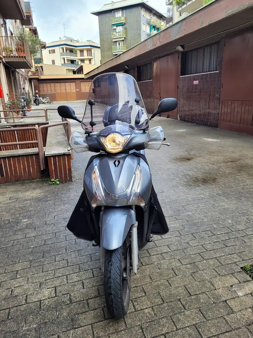 Honda SH 150i Szürke - 2