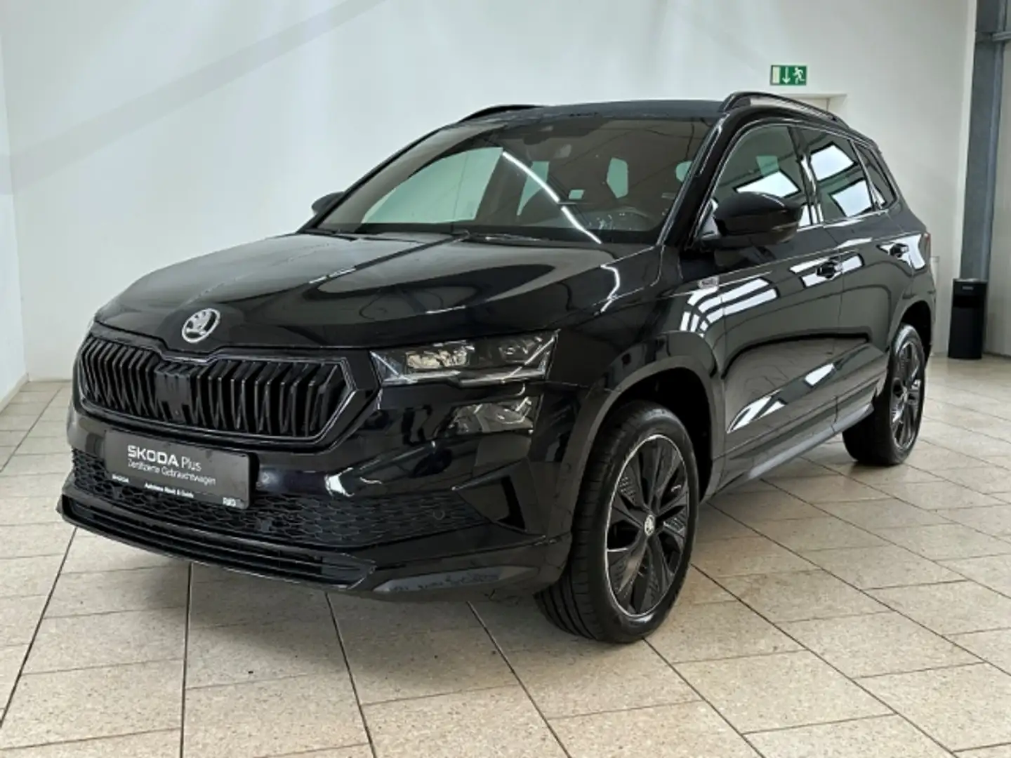 Skoda Karoq 1.5TSI DSG Sportline ACC Navi Matrix AHK Schwarz - 2