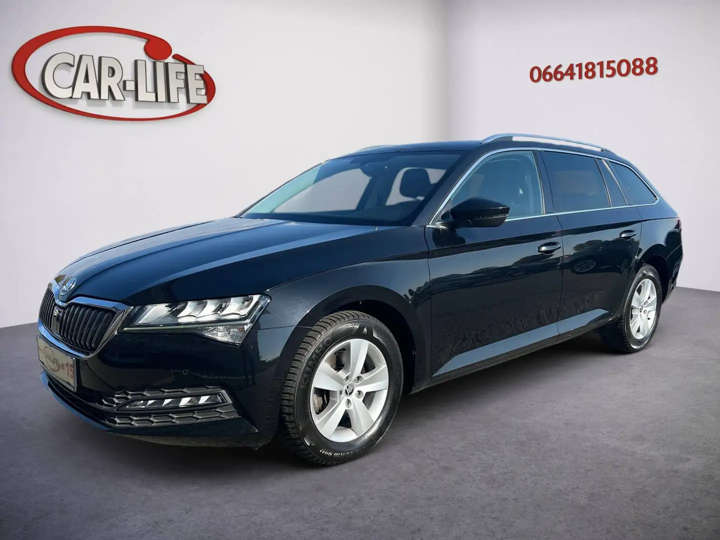 Skoda Superb Ambition Schwarz - 1