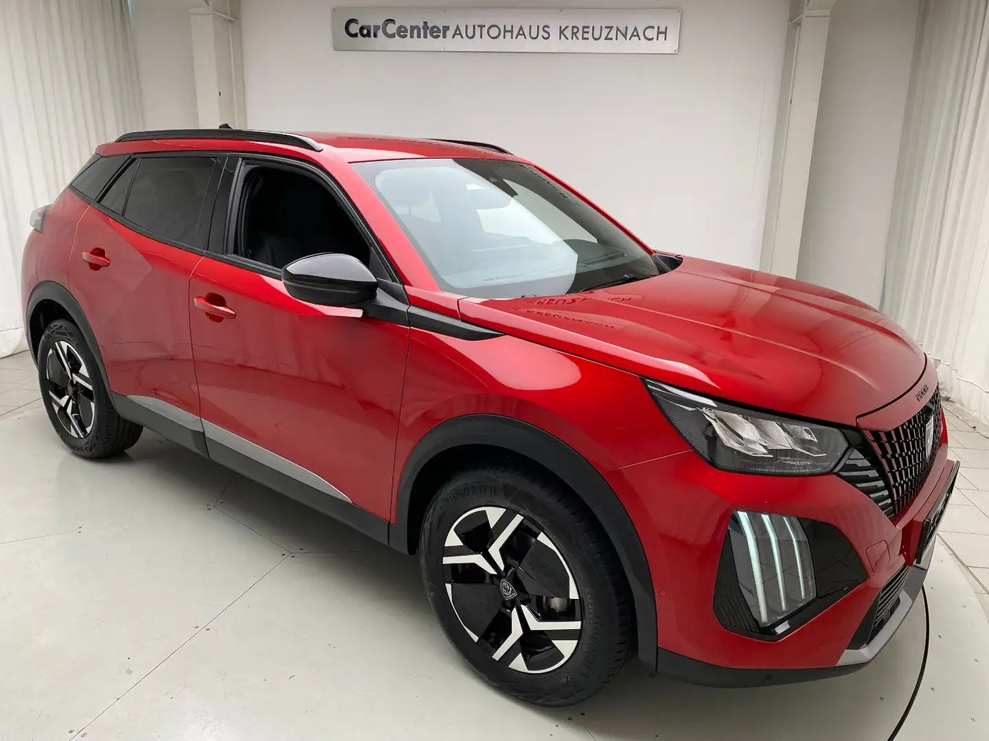Peugeot 2008 Allure 1.2 Automatik LED ACC Winterpaket Rot - 1