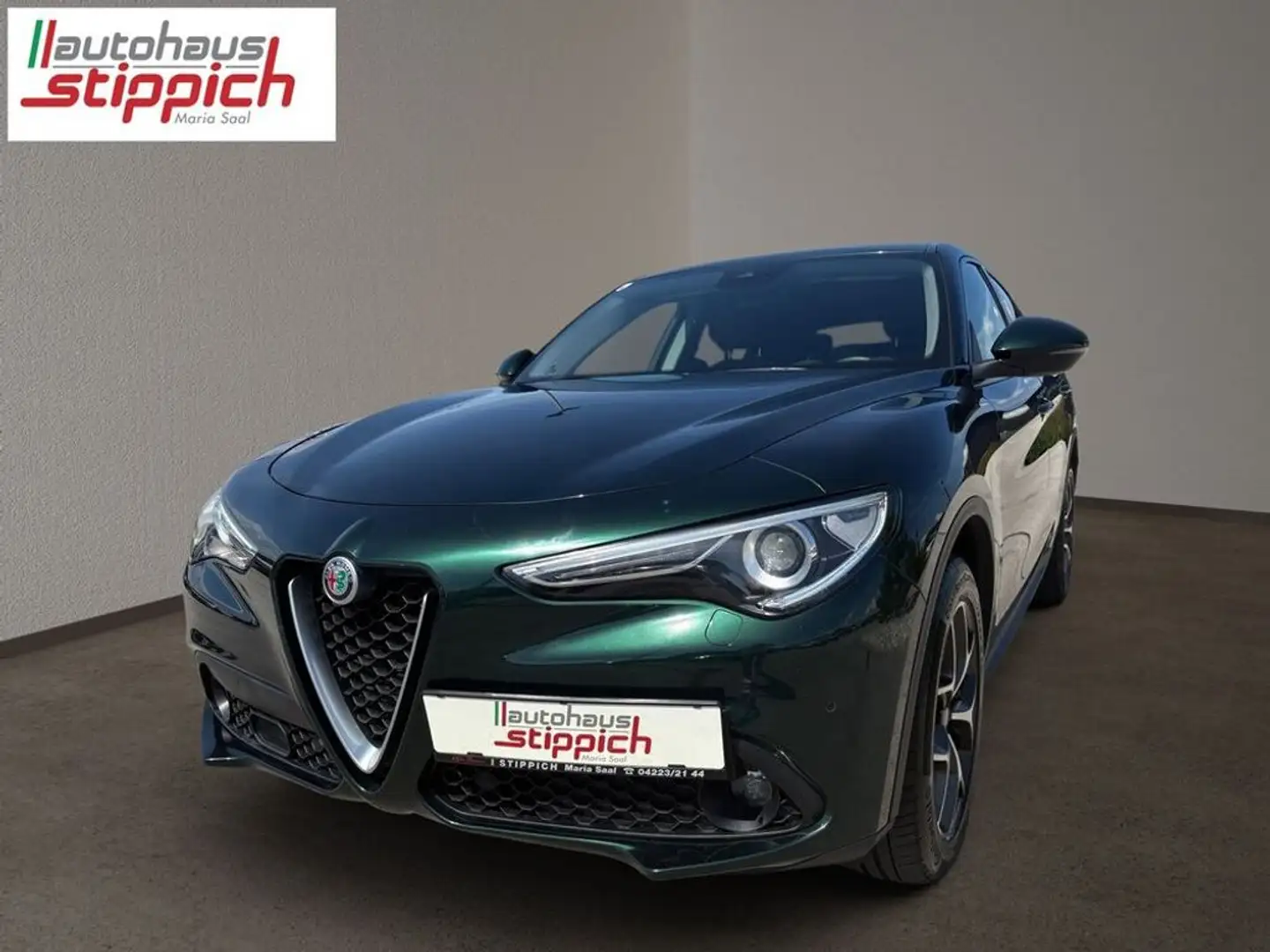 Alfa Romeo Stelvio 2,2 M-Jet 210 AT Super Q4 Grün - 1