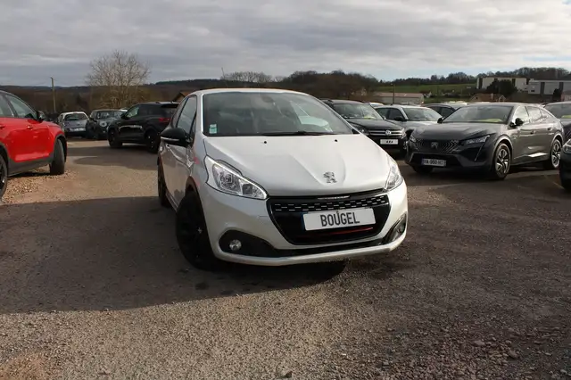 Peugeot 208 GTI BY PEUGEOT SPORT 208 CV \SÉRIE LIMITÉE\ GPS 3D CAMÉRA USB JA 18 RÉGULATEUR