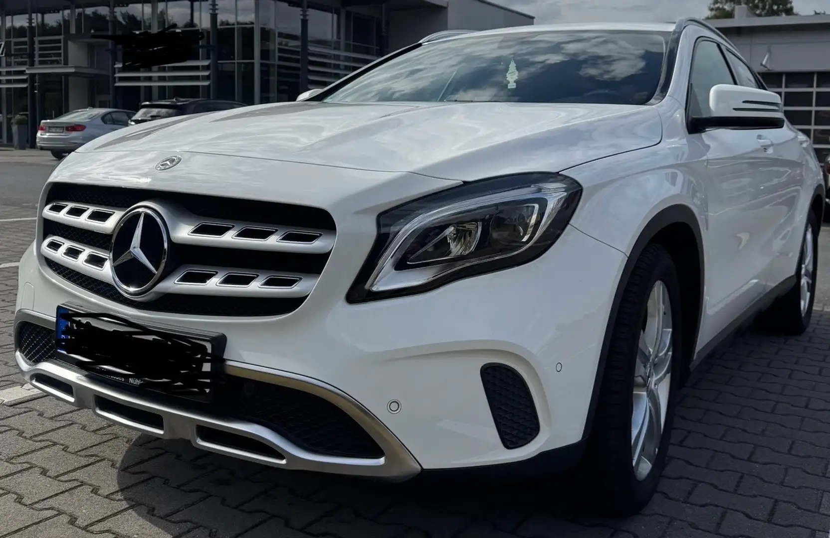 Mercedes-Benz GLA 180 GLA 180 (156.942) Weiß - 2