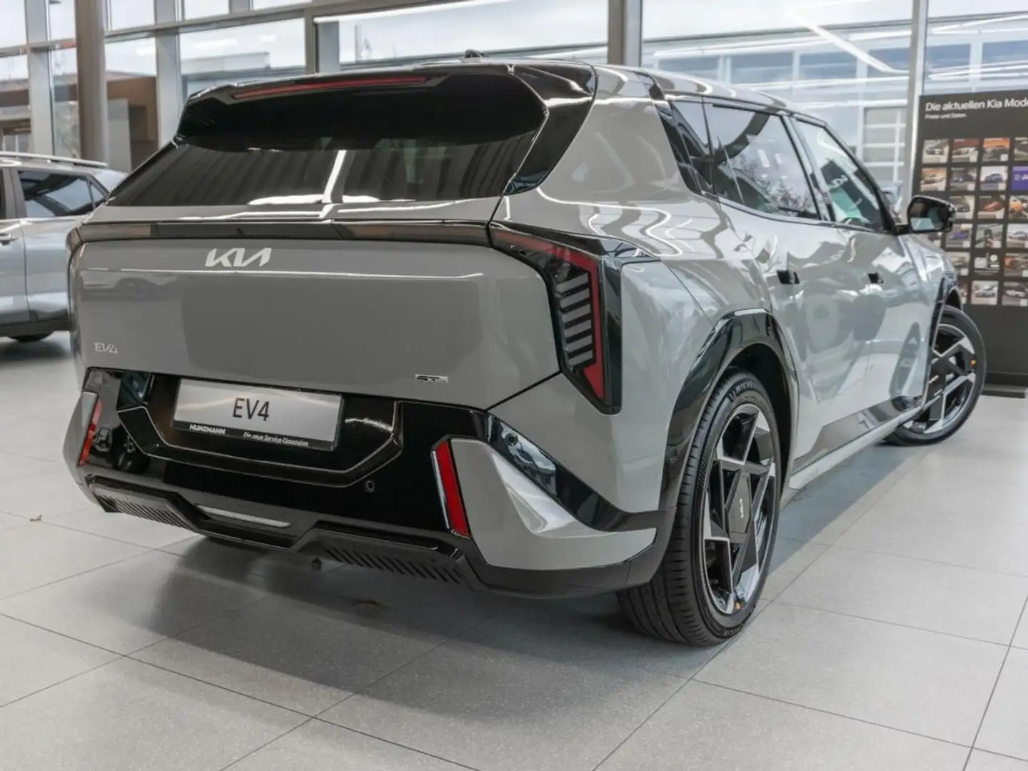 Kia EV4 81,4 kWh GT-Line Navi Panorama HeadUp 360° Gris - 2