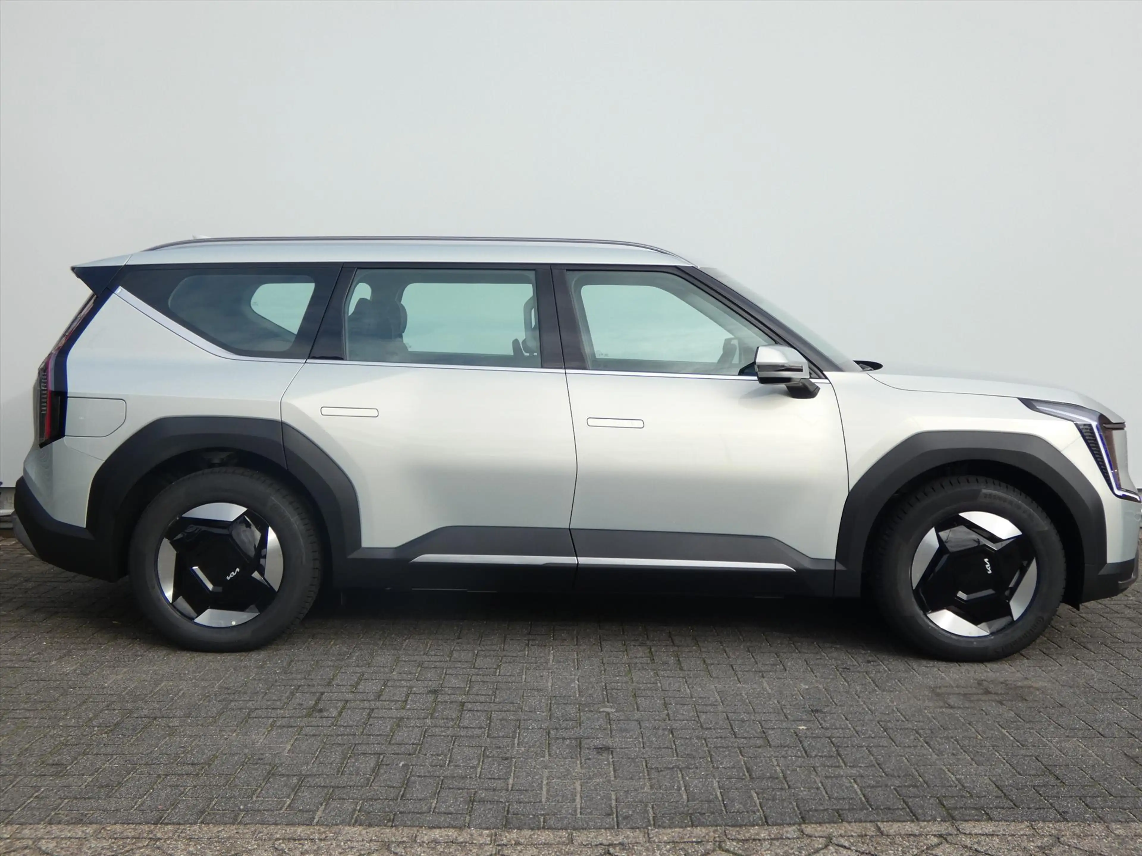 Kia EV9 76,1kWh 217pk RWD First Edition | VERSCHILLENDE AL — photo 4