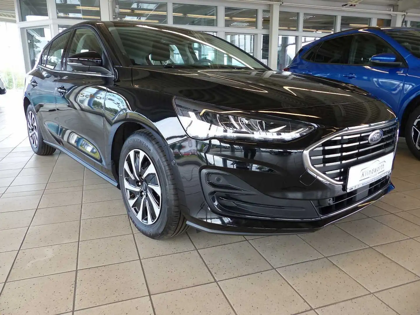 Ford Focus 1.0 EcoBoost MHEV TITANIUM iACC,LED,Kamera Negro - 2
