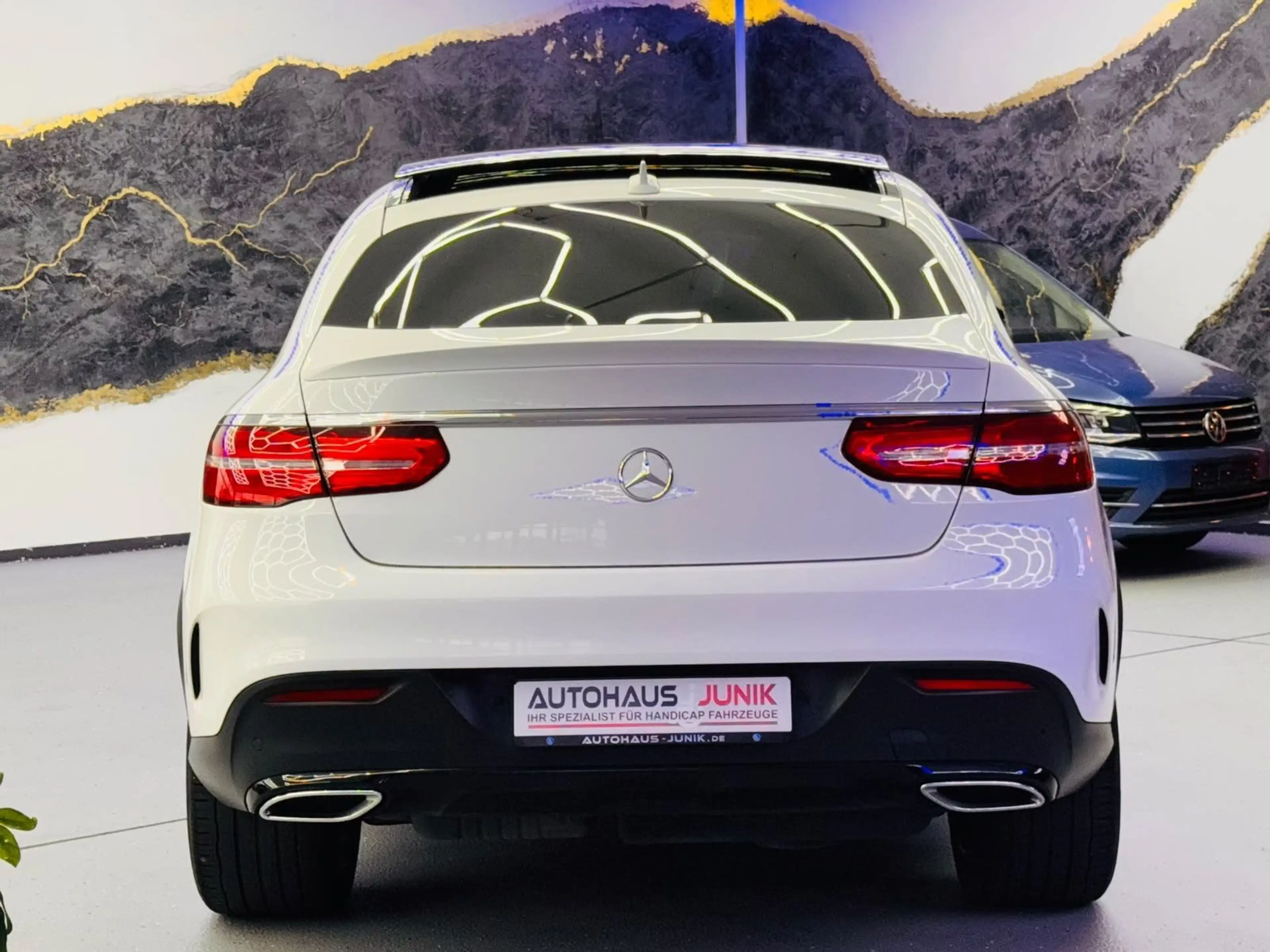 Mercedes-Benz GLE 350 Coupe AMG-Line-Night Paket — photo 10